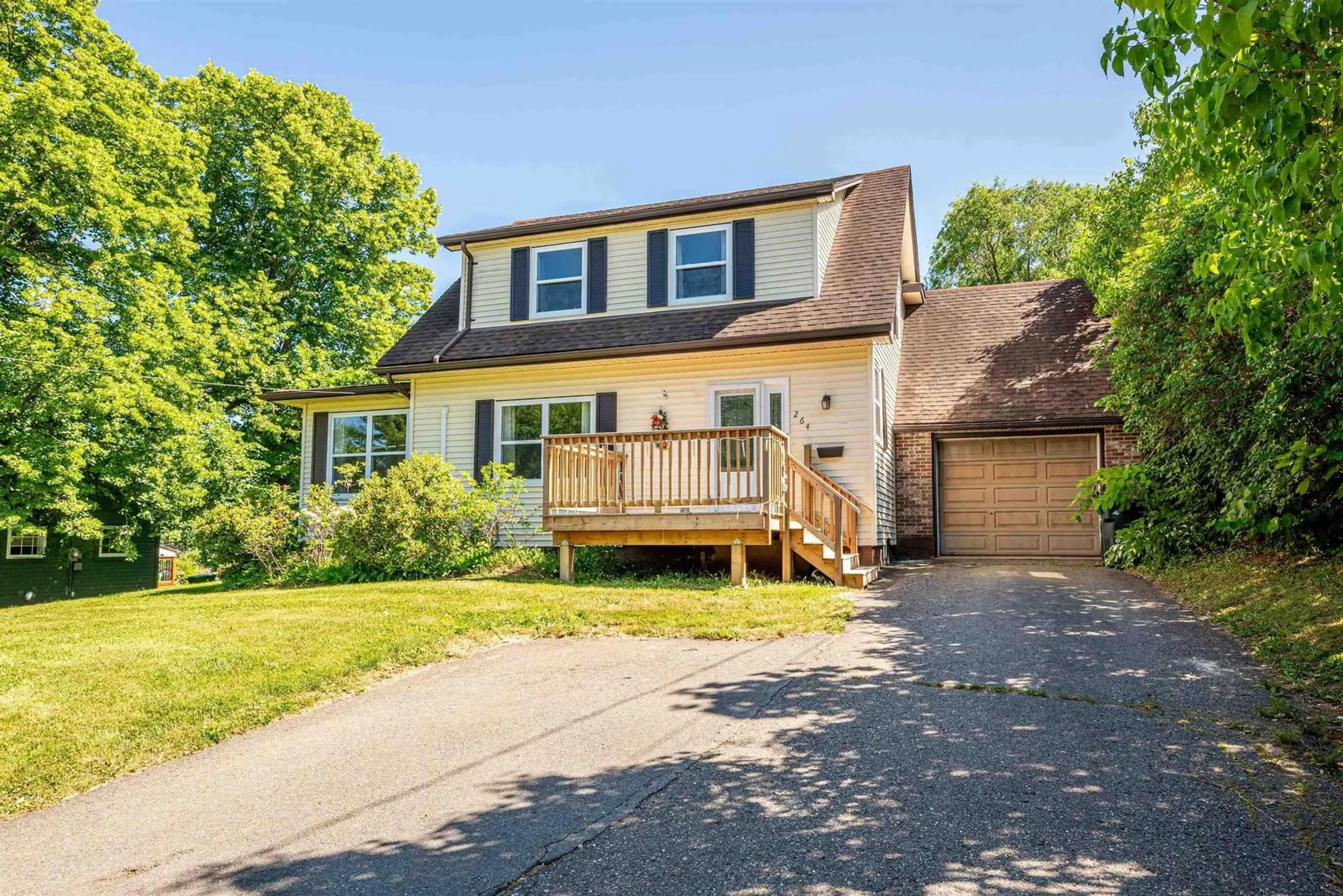 Home with vinyl exterior material, street for 264 Highland Ave, Windsor Nova Scotia B0N 2T0