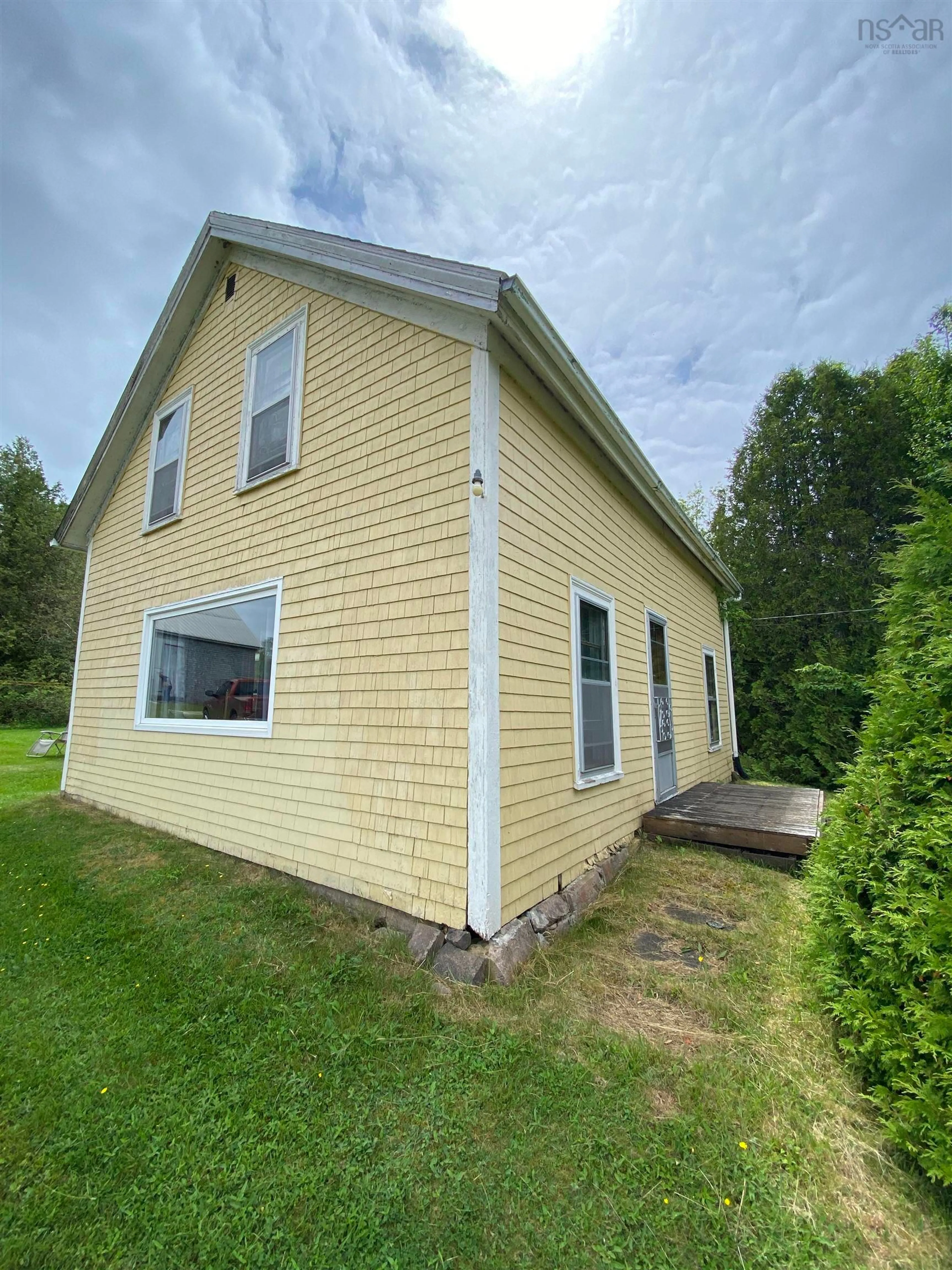 Unknown for 4460 Highway 215, Noel Nova Scotia B0N 0B4