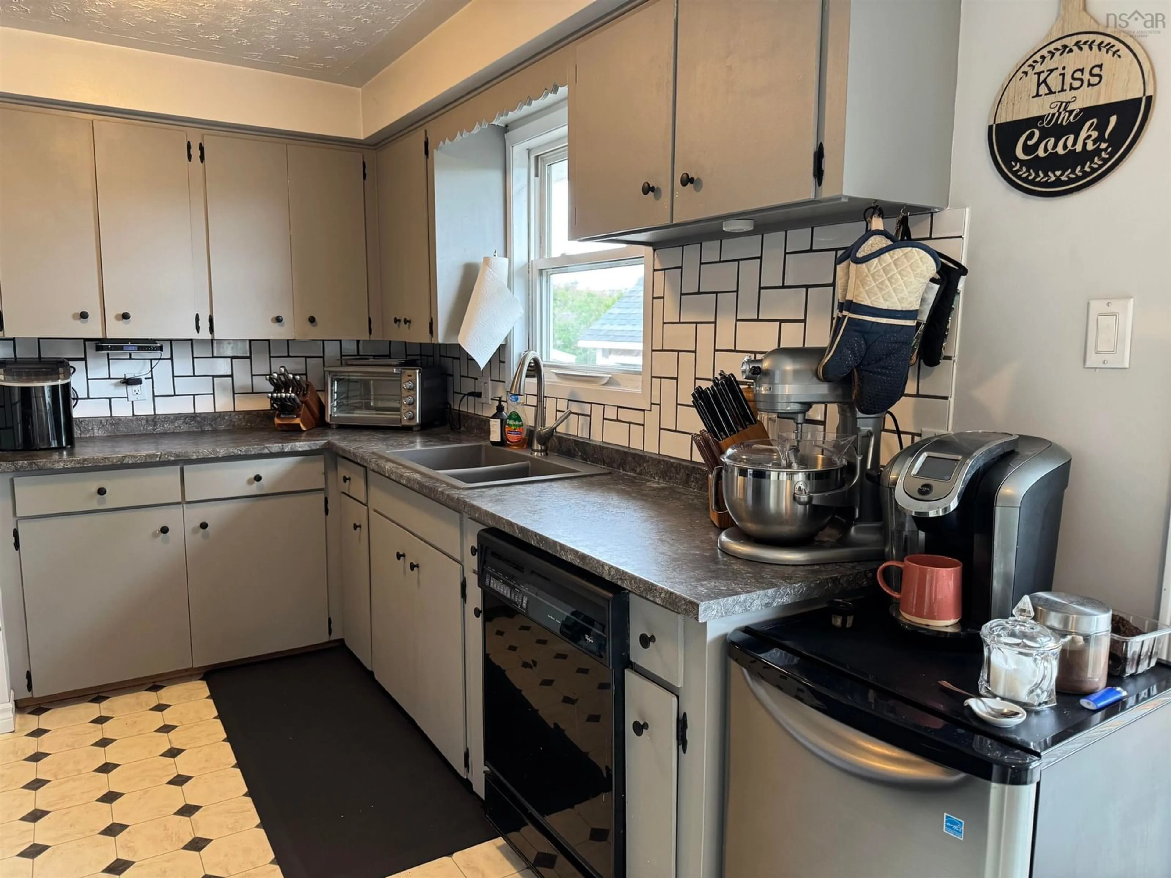 Standard kitchen, unknown for 7 Thompson Dr, Bible Hill Nova Scotia B2N 5M4