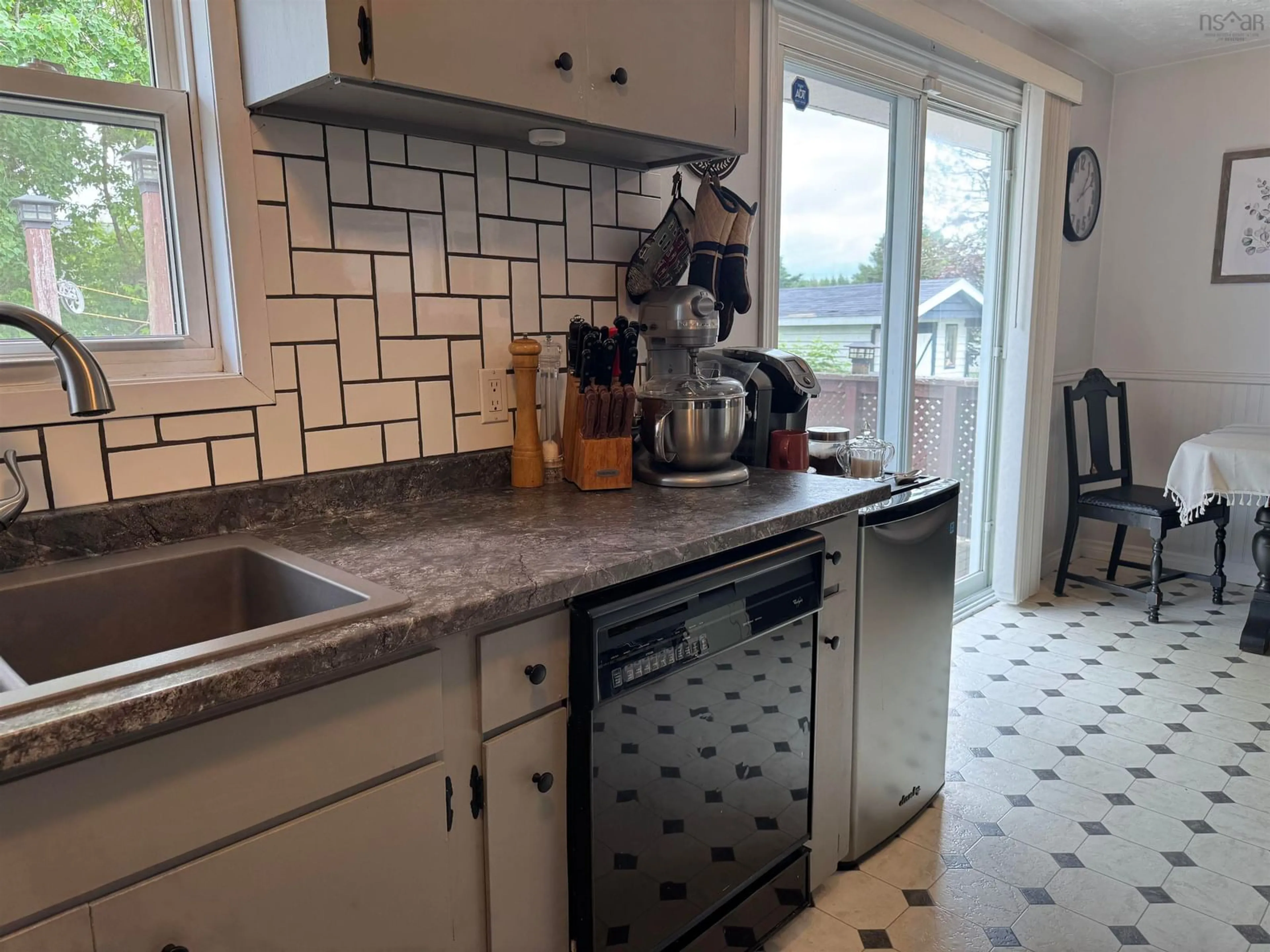 Standard kitchen, ceramic/tile floor for 7 Thompson Dr, Bible Hill Nova Scotia B2N 5M4