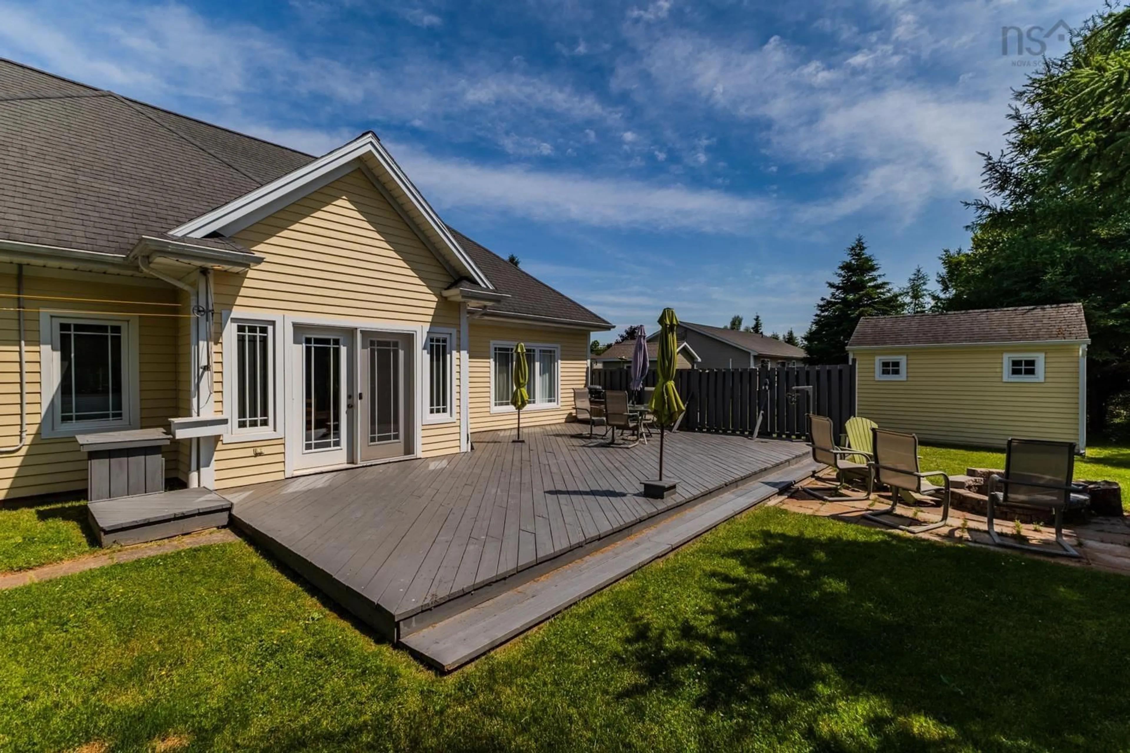 Patio, mountain view for 109 Edgehill Dr, Valley Nova Scotia B6L 3K5