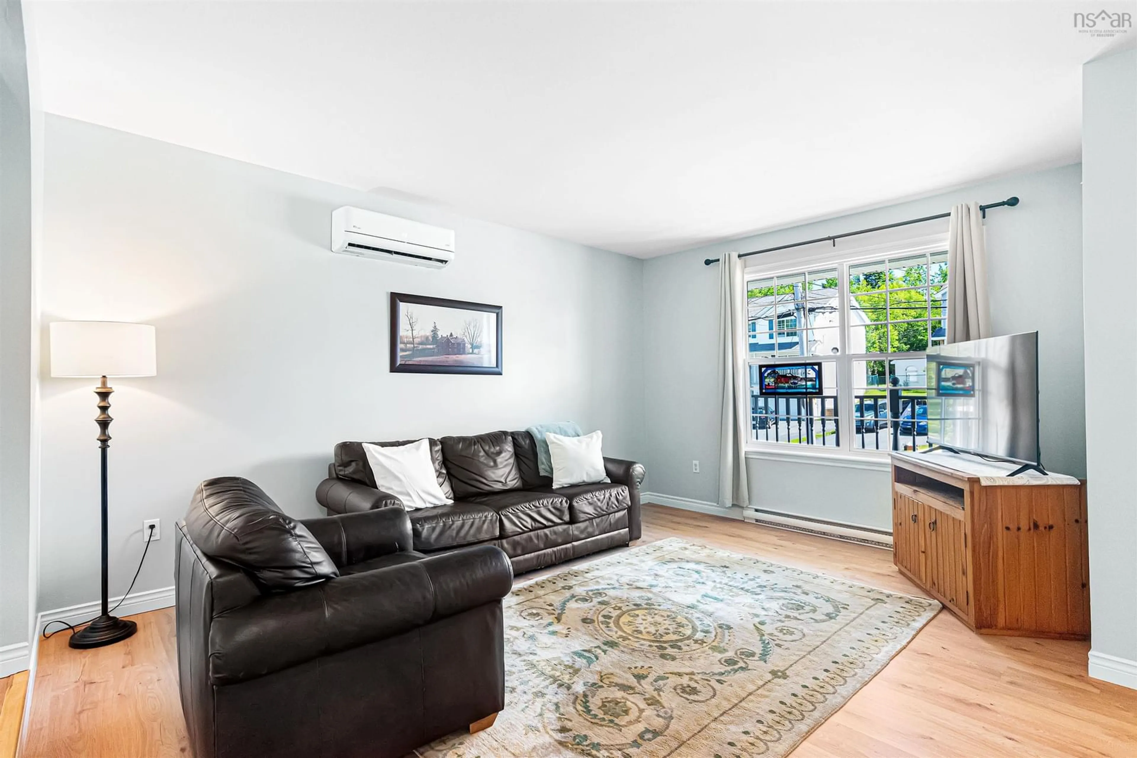 Living room with furniture, unknown for 81 Brookview Dr, Cole Harbour Nova Scotia B2V 2V6
