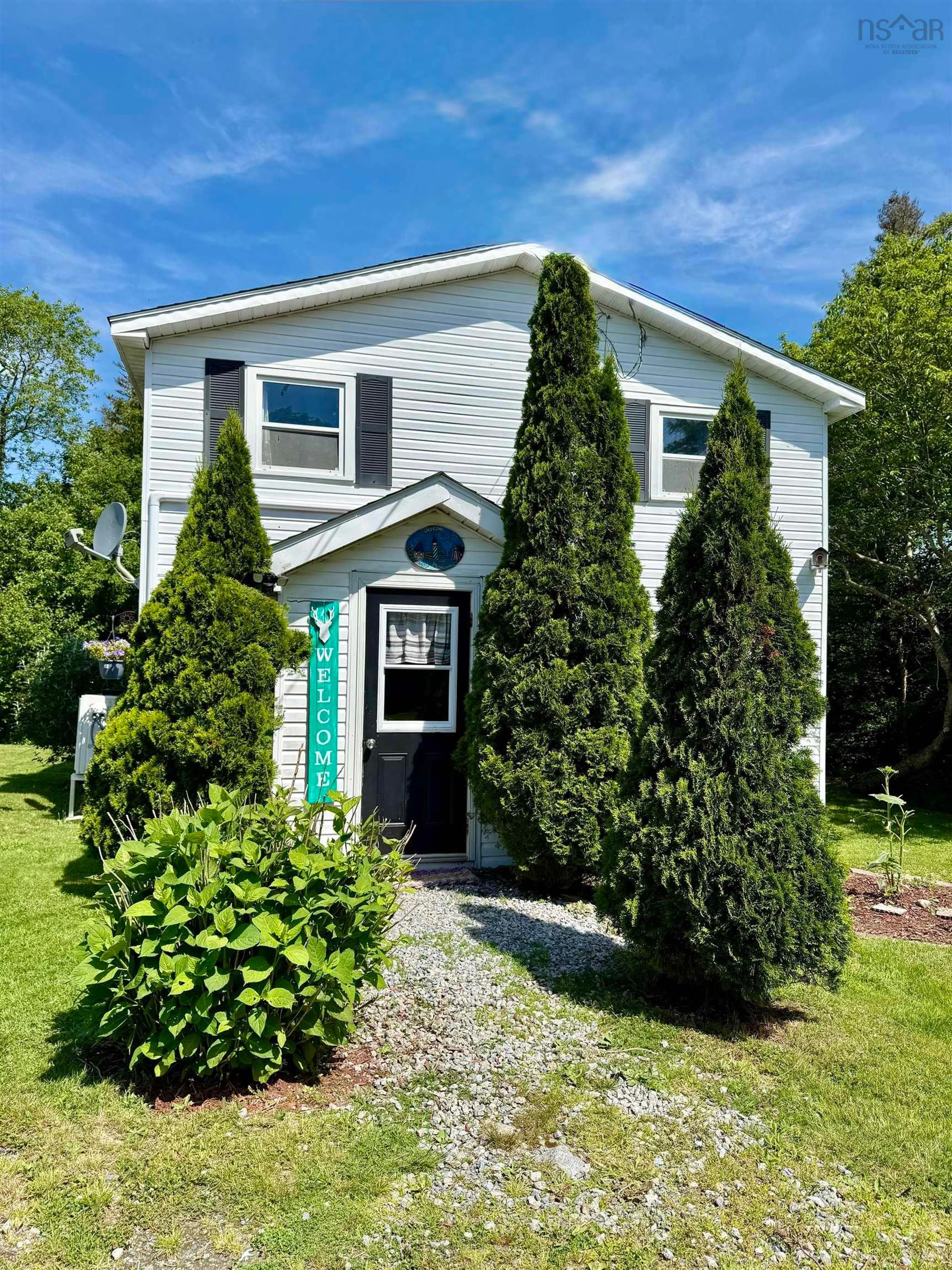 Home with vinyl exterior material, street for 274 Oak Park Rd, Barrington Nova Scotia B0W 1E0