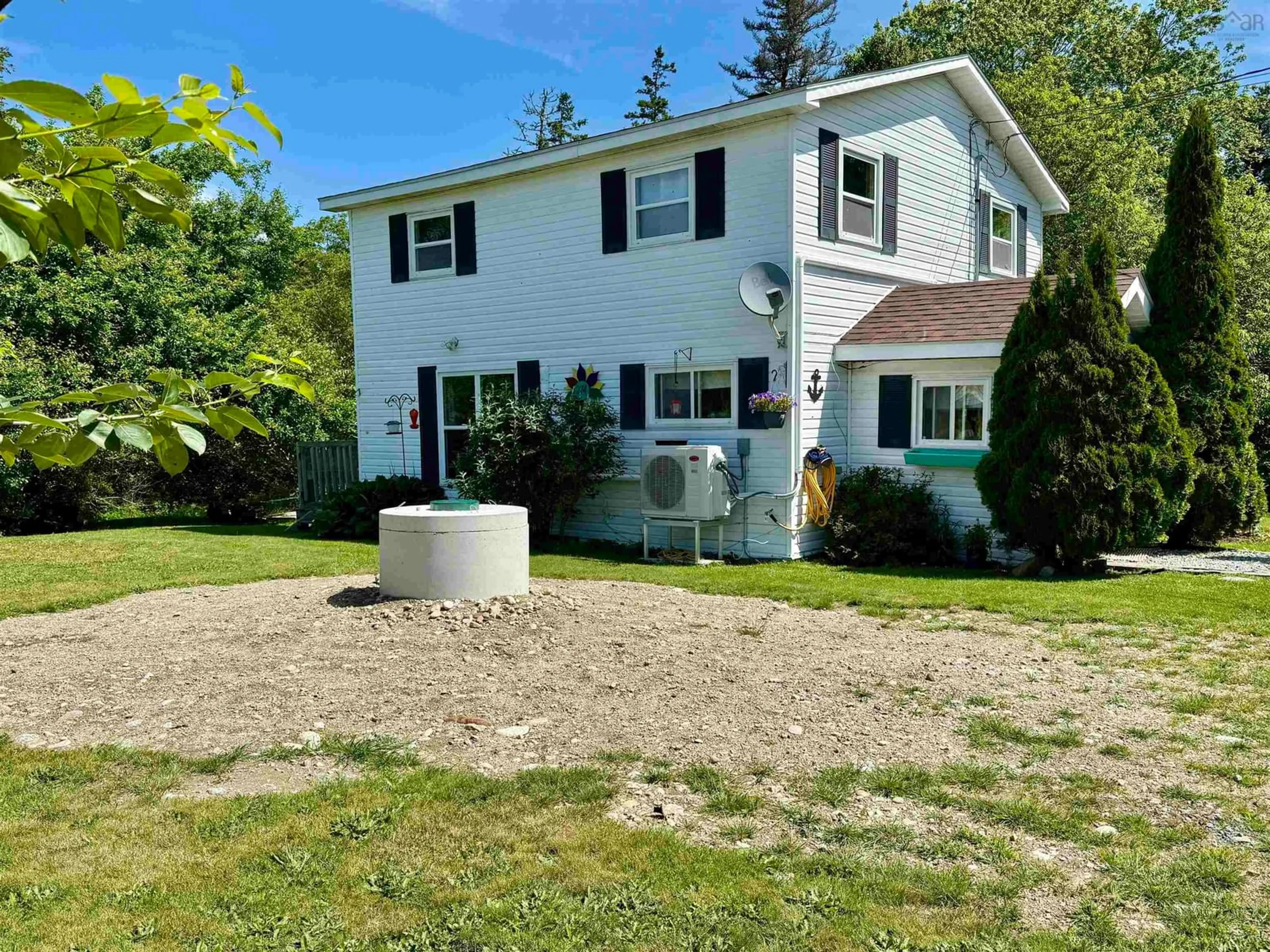 A pic from outside/outdoor area/front of a property/back of a property/a pic from drone, unknown for 274 Oak Park Rd, Barrington Nova Scotia B0W 1E0