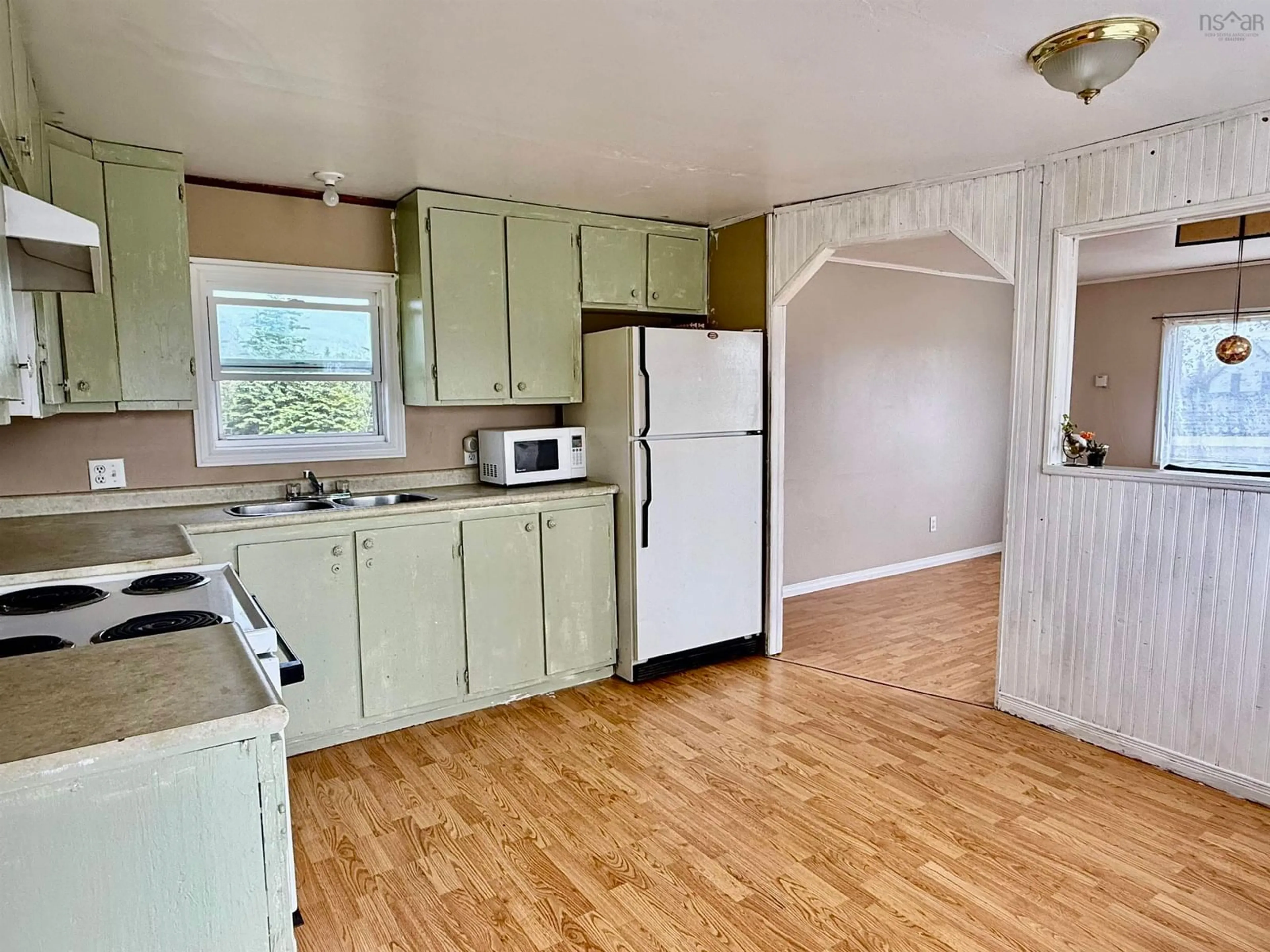 Standard kitchen, wood/laminate floor for 25 George St, Clark's Harbour Nova Scotia B0W 1P0
