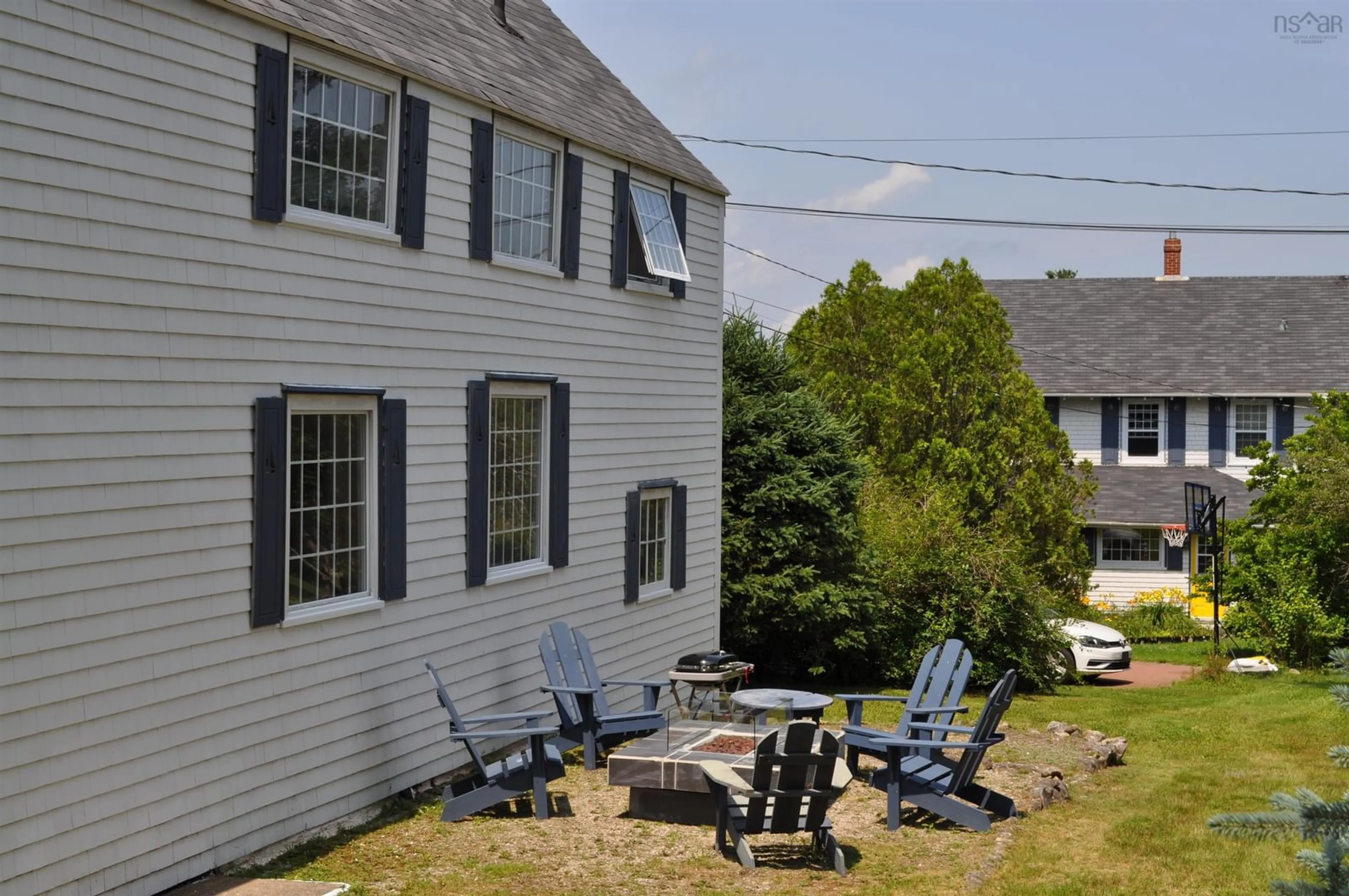 Patio, street for 158 Prince St, Chester Nova Scotia B0J 1J0