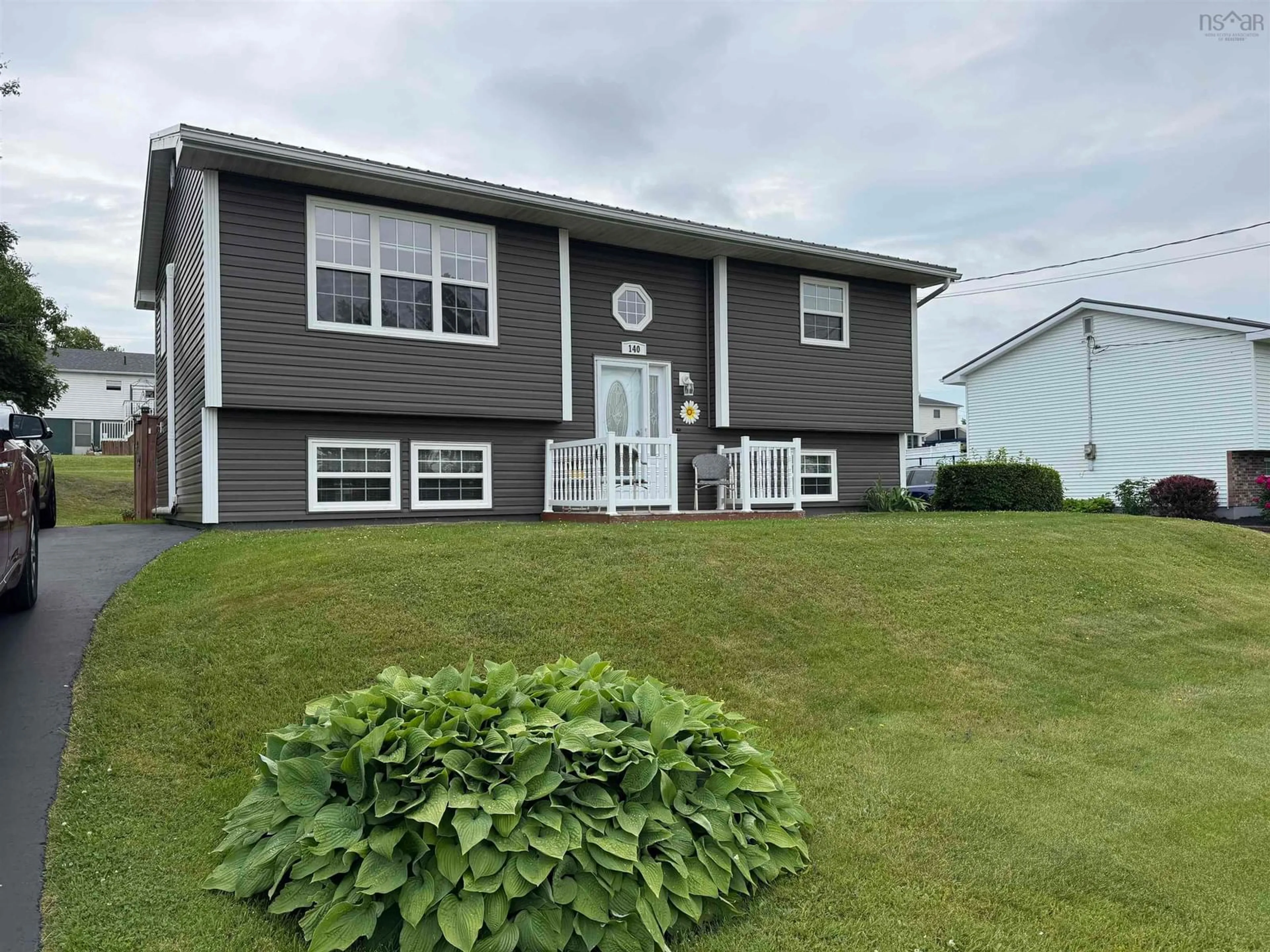 Home with vinyl exterior material, unknown for 140 Rendell Dr, Little Bras D'Or Nova Scotia B1Y 2Y6