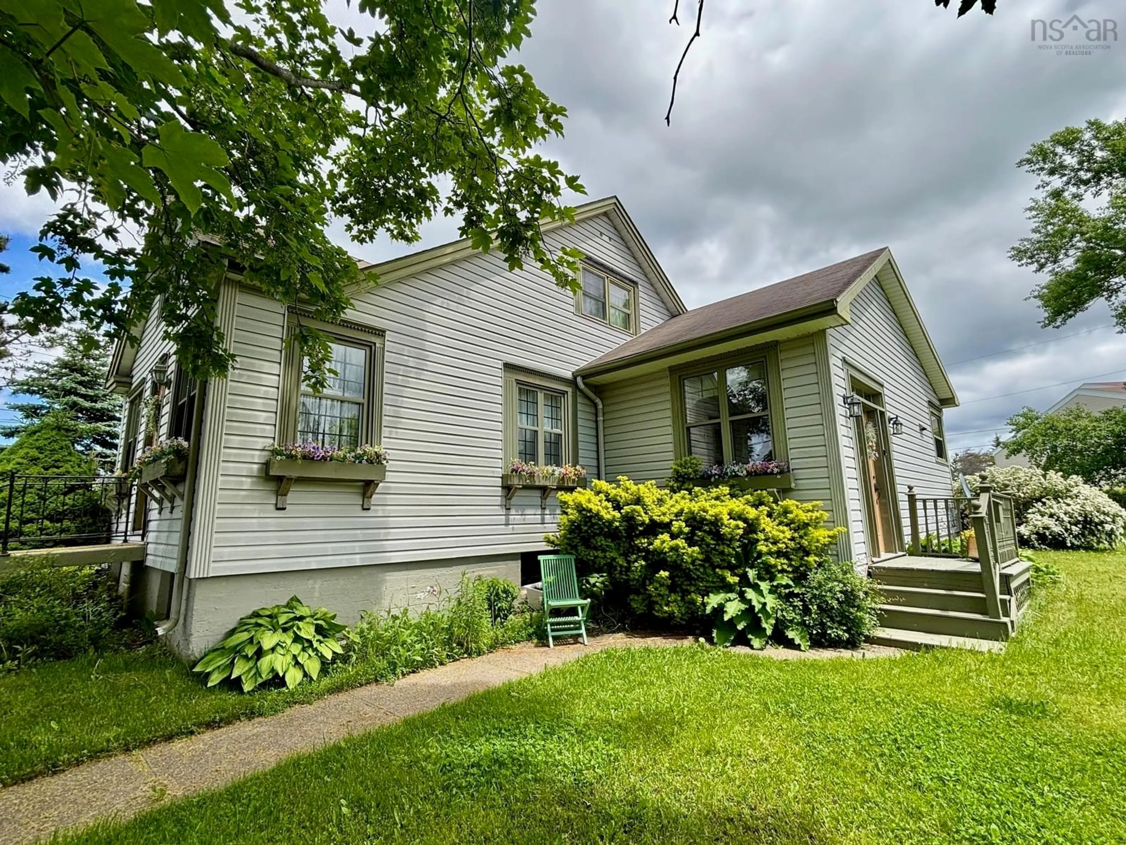 Unknown for 650 George St, New Waterford Nova Scotia B1H 4E6