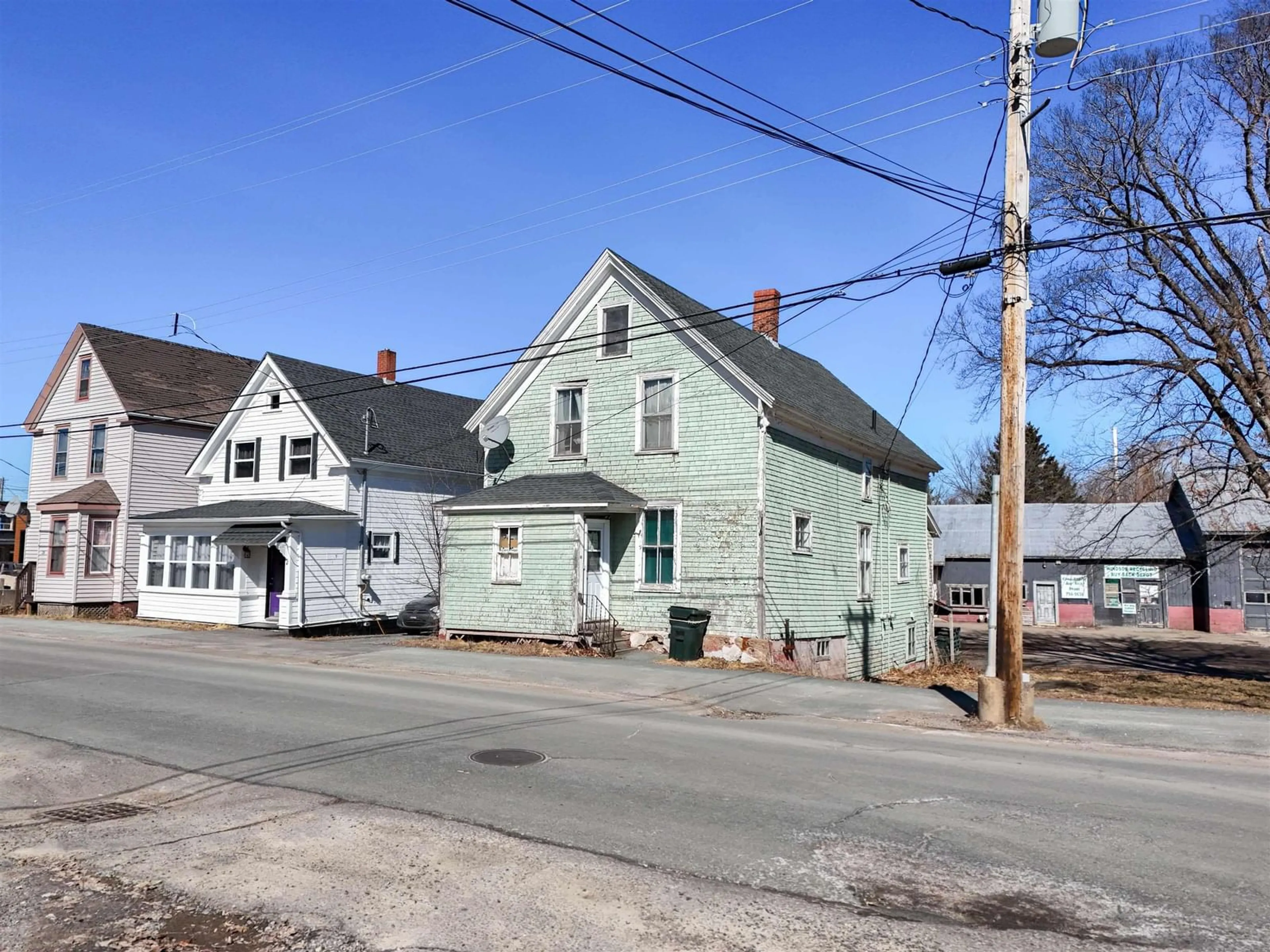 A pic from outside/outdoor area/front of a property/back of a property/a pic from drone, street for 53 Albert St, Windsor Nova Scotia B0N 2T0