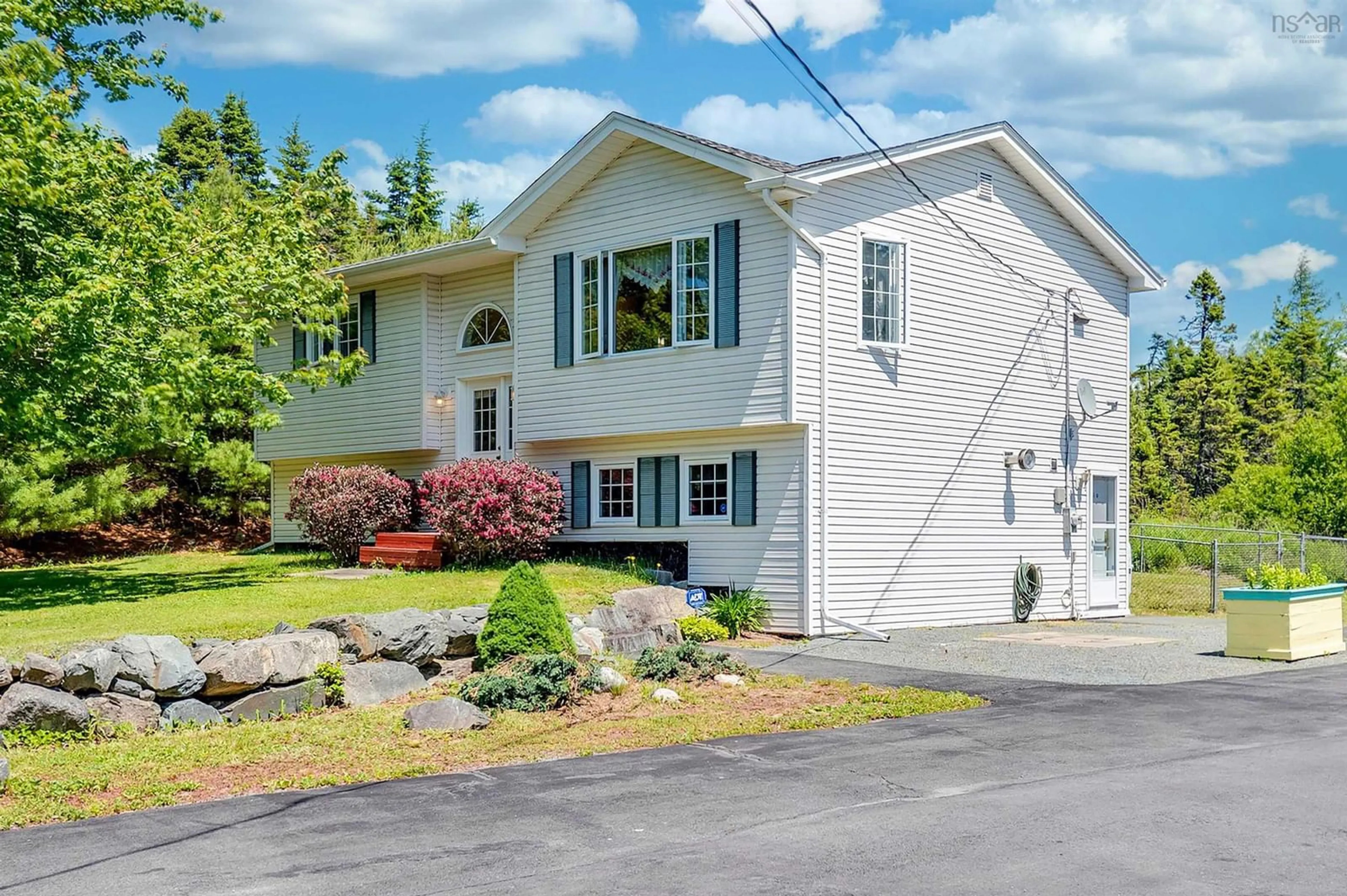 Home with vinyl exterior material, water/lake/river/ocean view for 501 Ostrea Lake Rd, Ostrea Lake Nova Scotia B0J 2L0