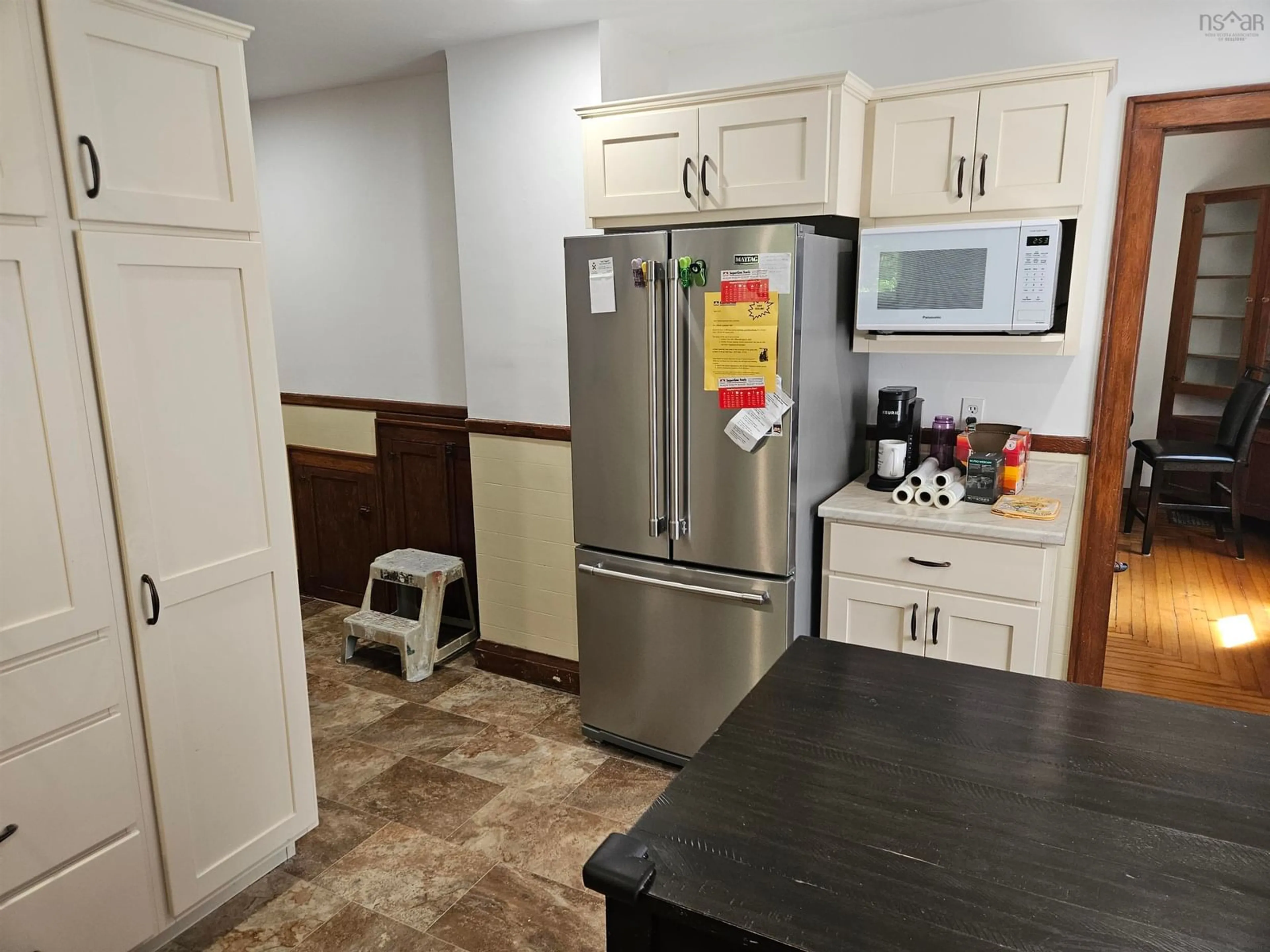 Standard kitchen, unknown for 10815 Highway 2, Masstown Nova Scotia B0M 1G0