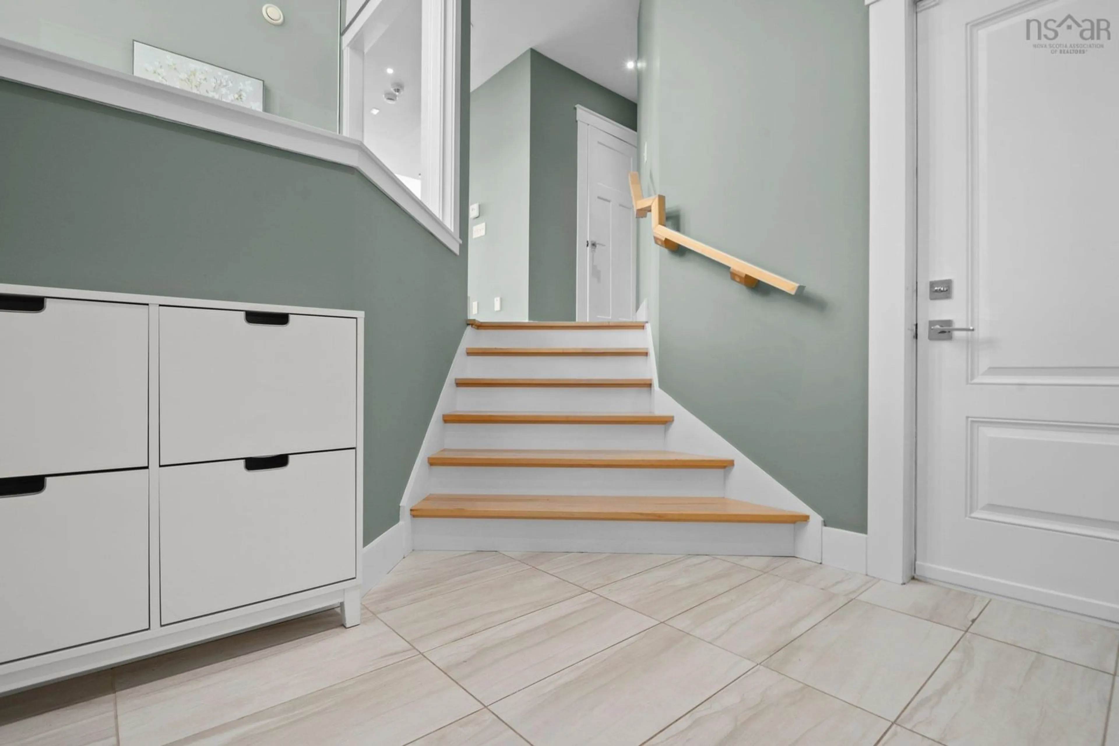 Stairs for 70 Aspenhill Crt, West Bedford Nova Scotia B4B 0M3