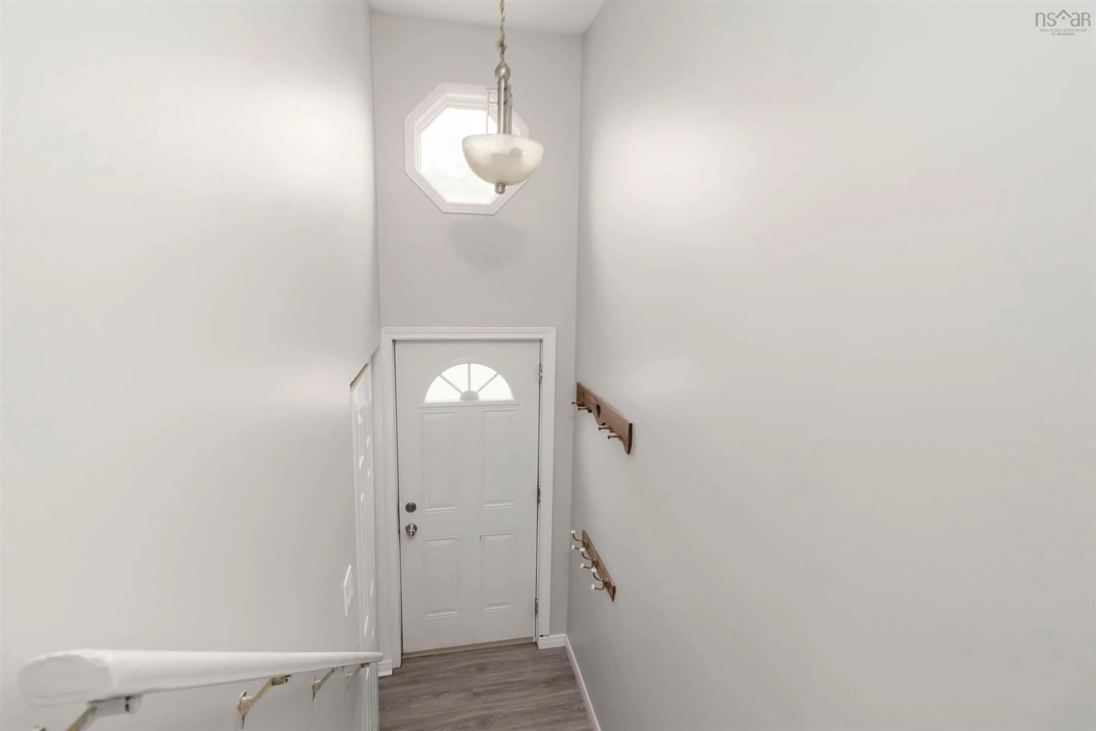 Indoor entryway for 7 Judy Anne Crt, Lower Sackville Nova Scotia B4C 3X5