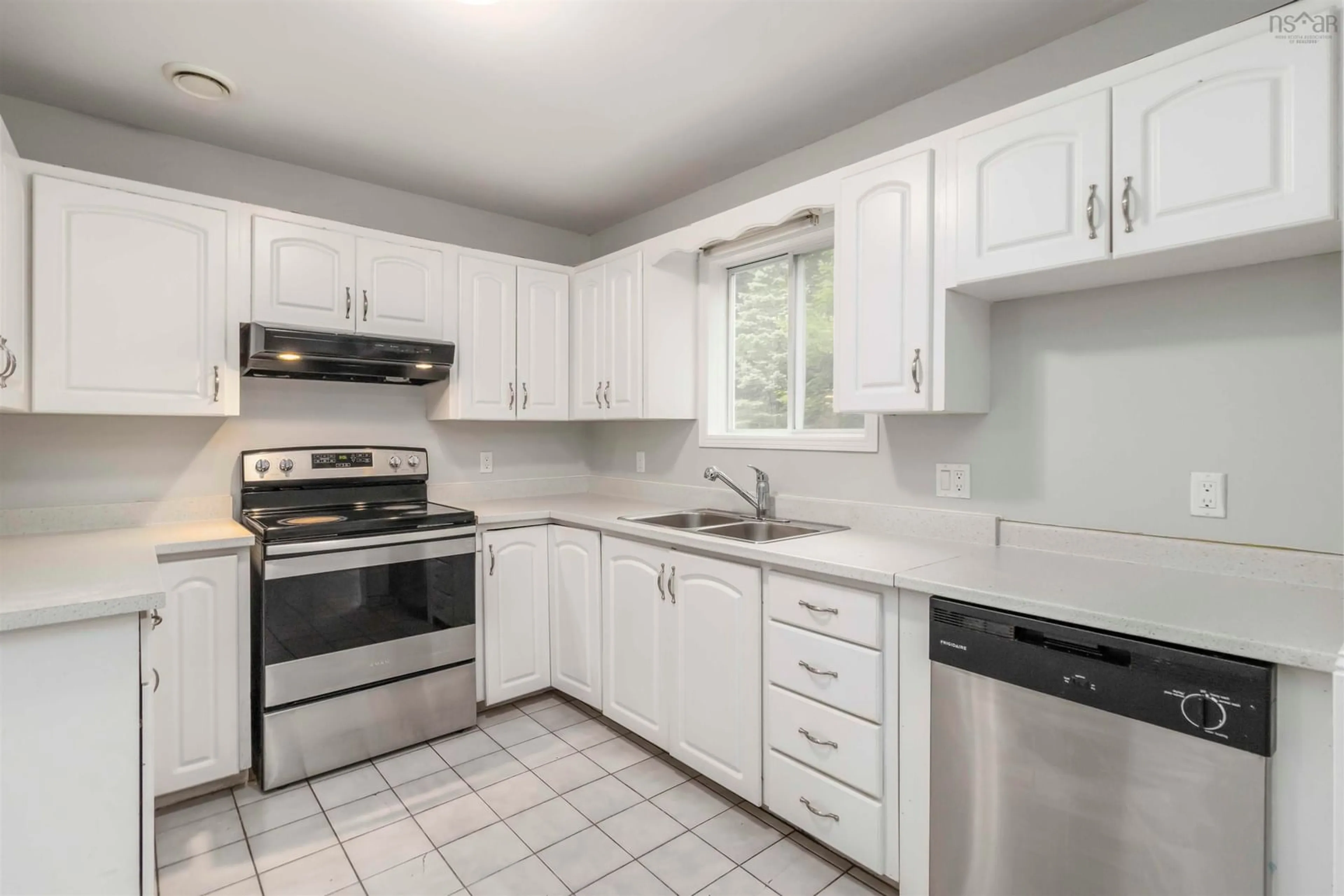 Standard kitchen, ceramic/tile floor for 7 Judy Anne Crt, Lower Sackville Nova Scotia B4C 3X5