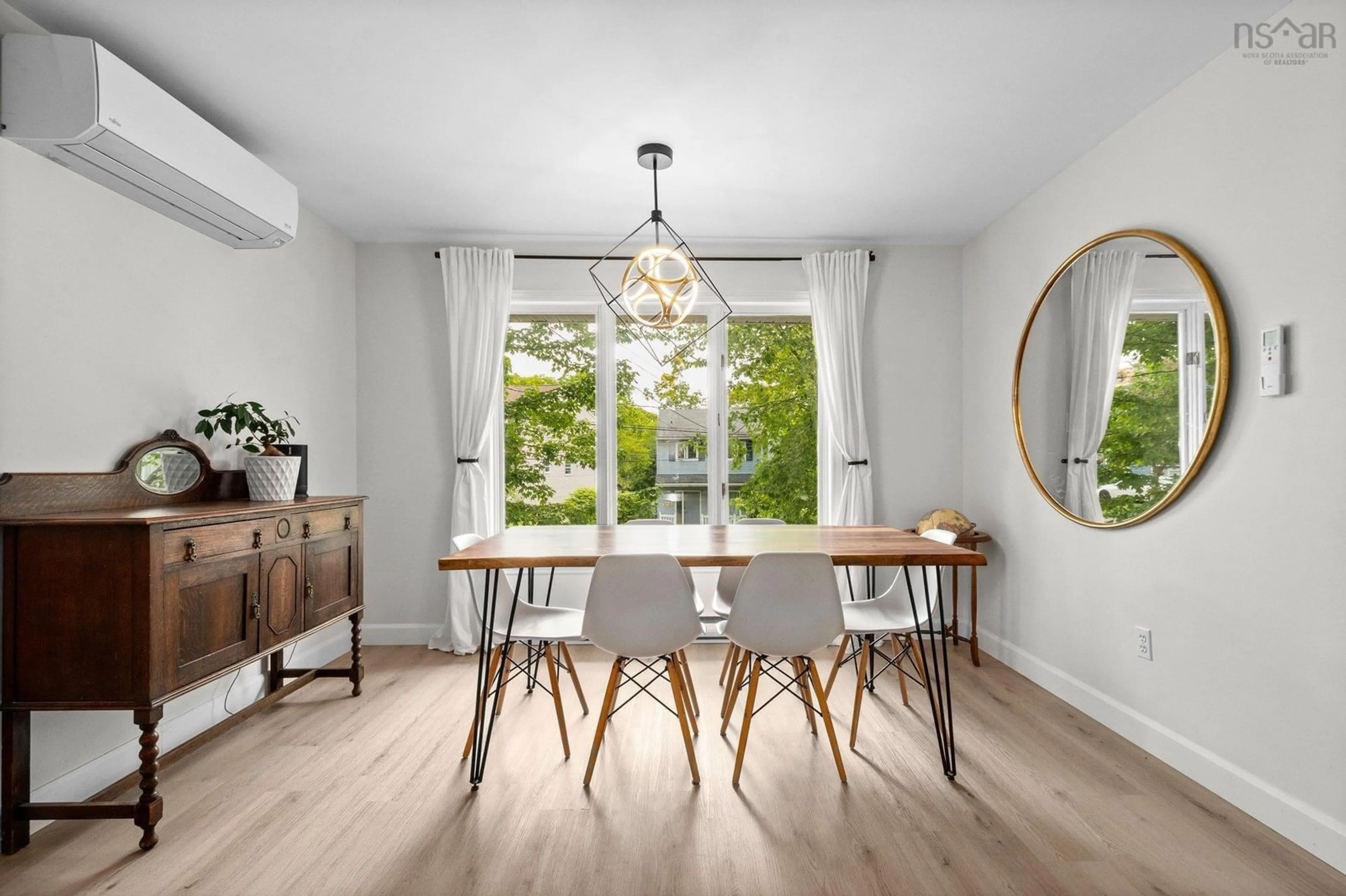 Dining room, wood/laminate floor for 104 Duffus Dr, Bedford Nova Scotia B4A 3T7