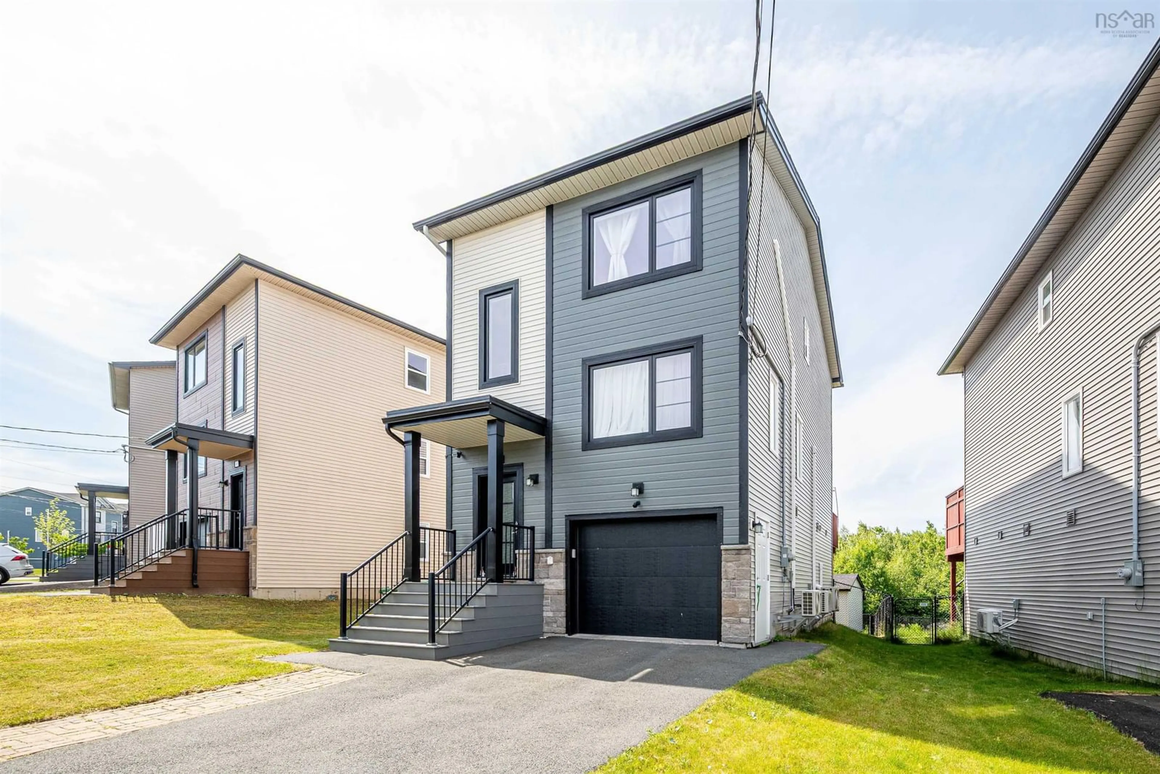 Home with vinyl exterior material, street for 37 Onyx Cres, Halifax Nova Scotia B3P 0H5