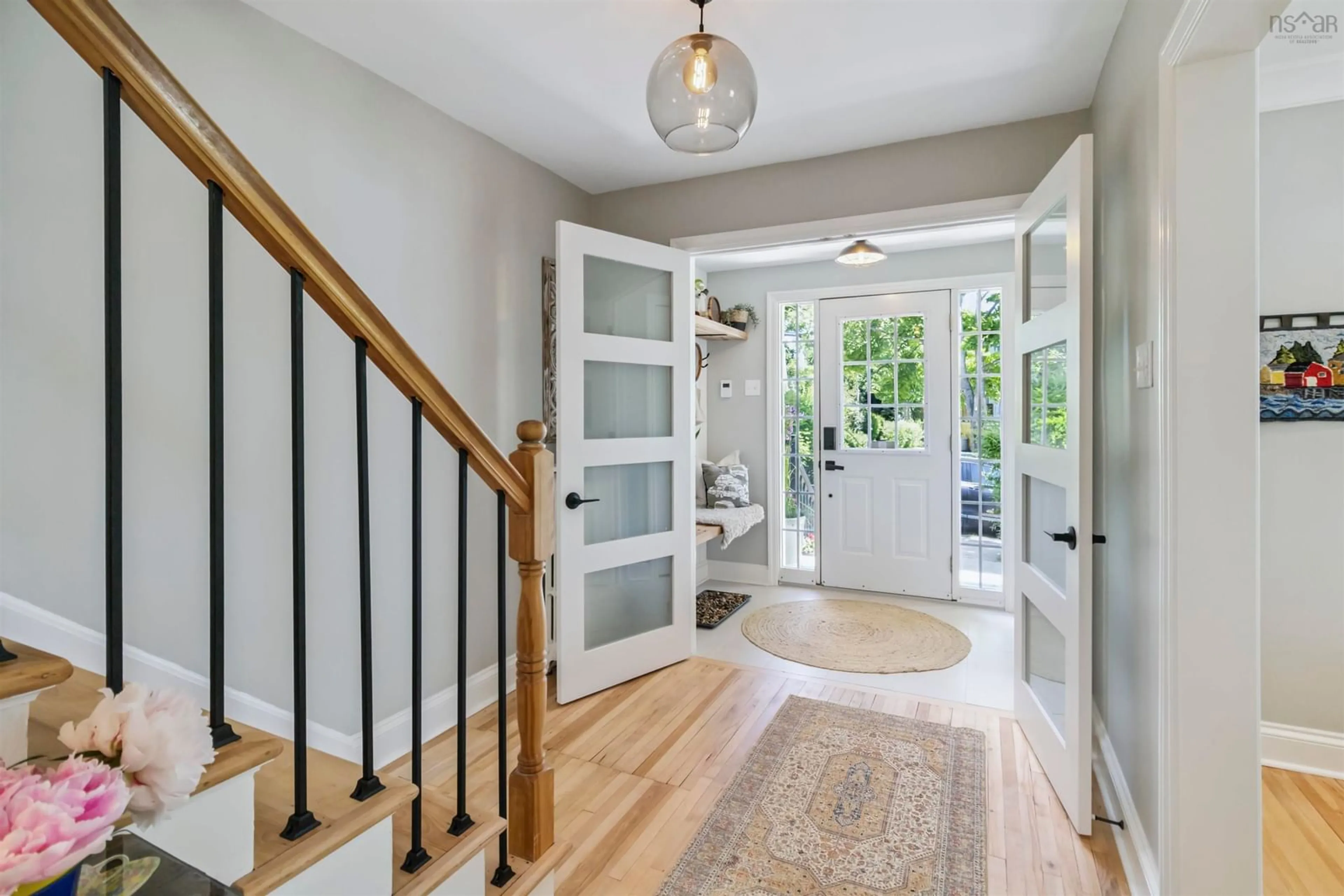 Indoor entryway for 6873 Edward Arab Ave, Halifax Nova Scotia B3L 2E4