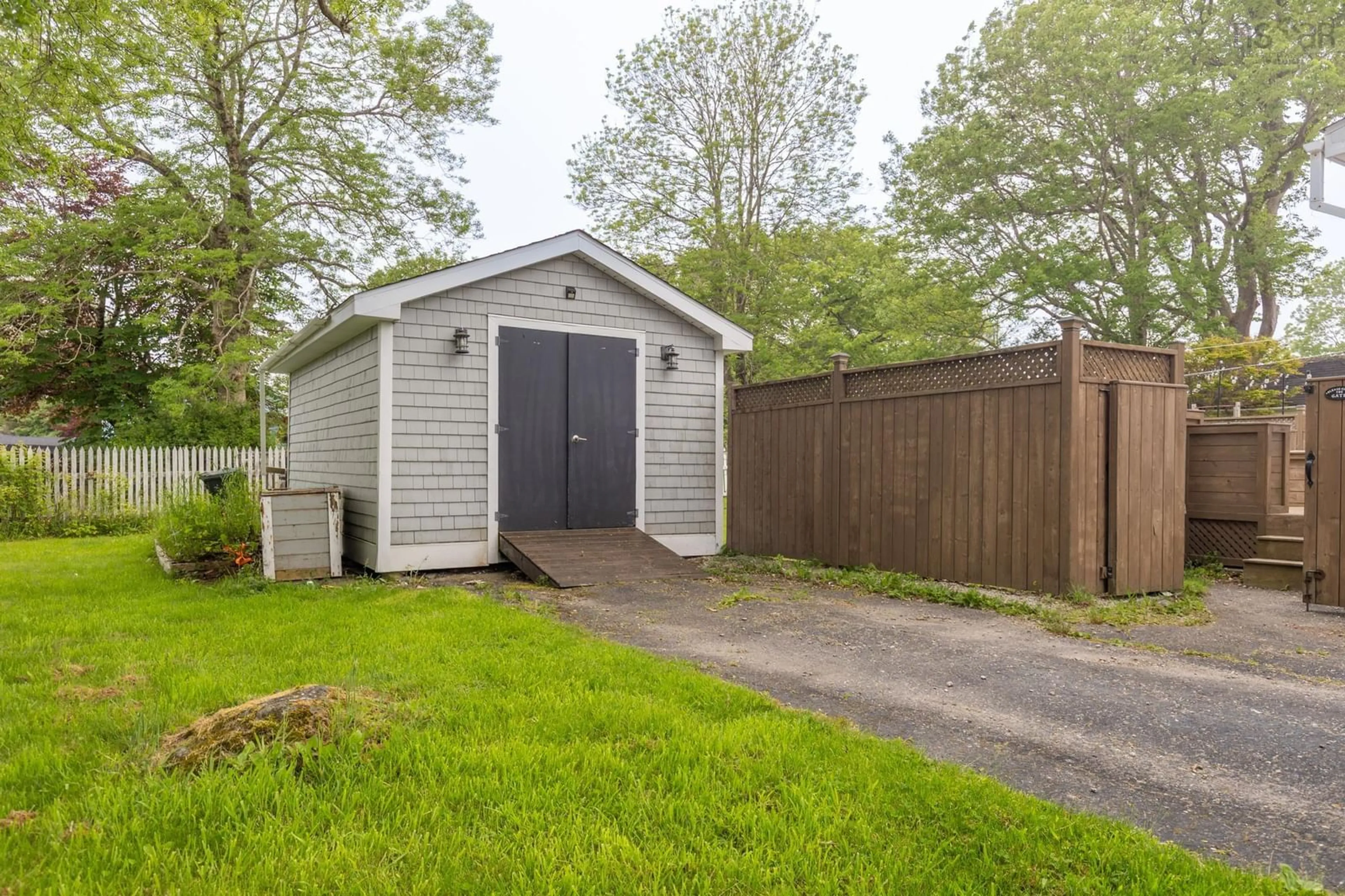 Shed for 15 Grand St, Yarmouth Nova Scotia B5A 2Z7