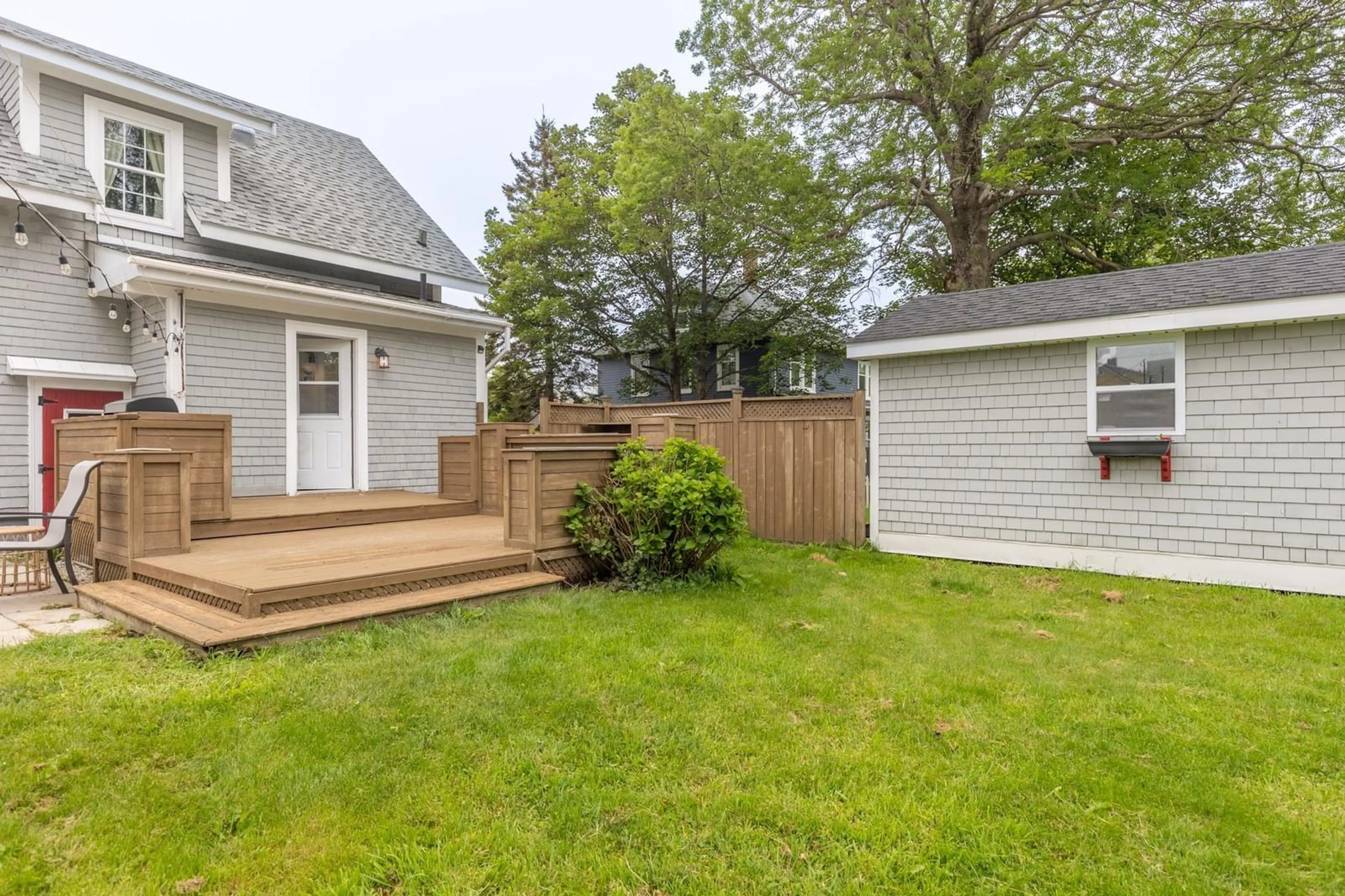 Patio, street for 15 Grand St, Yarmouth Nova Scotia B5A 2Z7