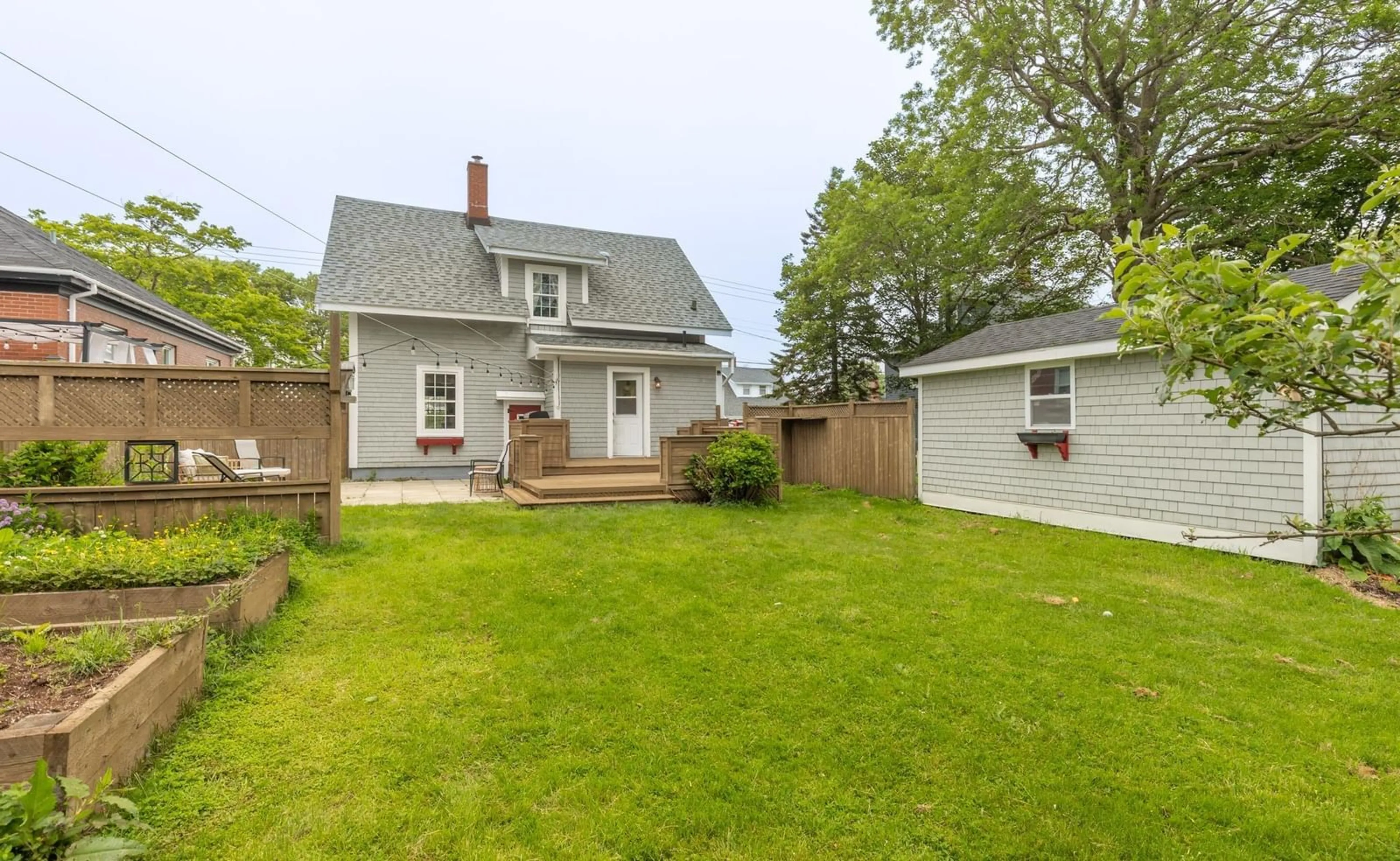 Unknown for 15 Grand St, Yarmouth Nova Scotia B5A 2Z7