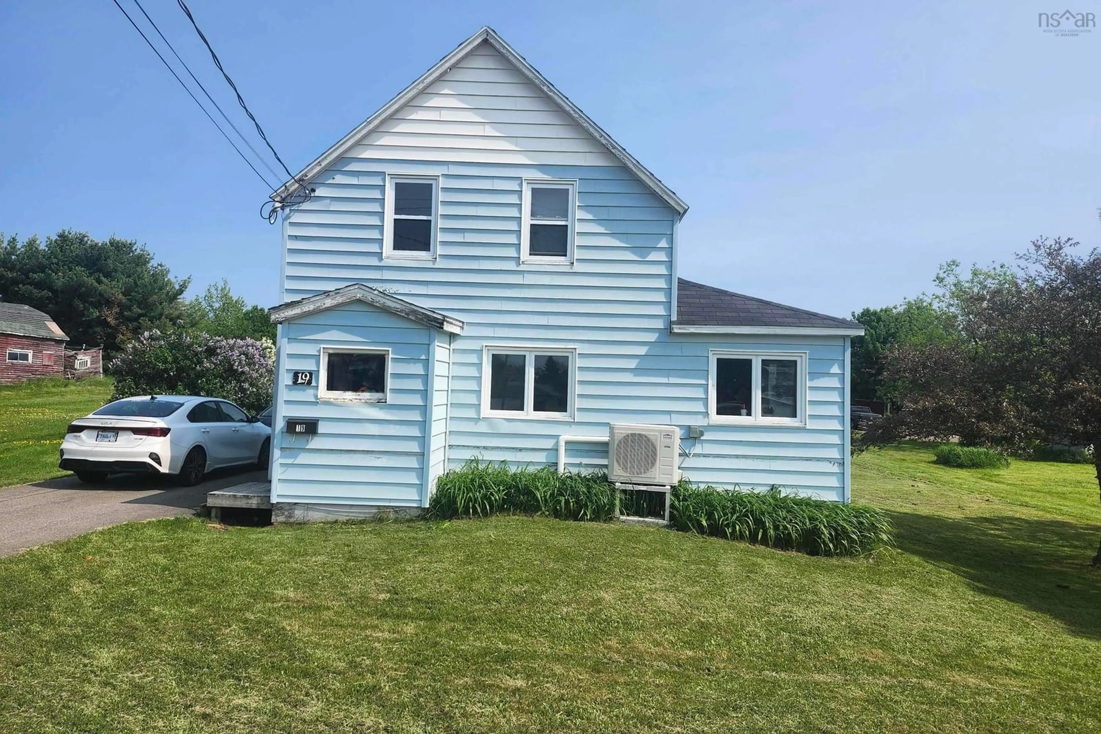 A pic from outside/outdoor area/front of a property/back of a property/a pic from drone, building for 19 Ottawa Ave, Amherst Nova Scotia B4H 1L1