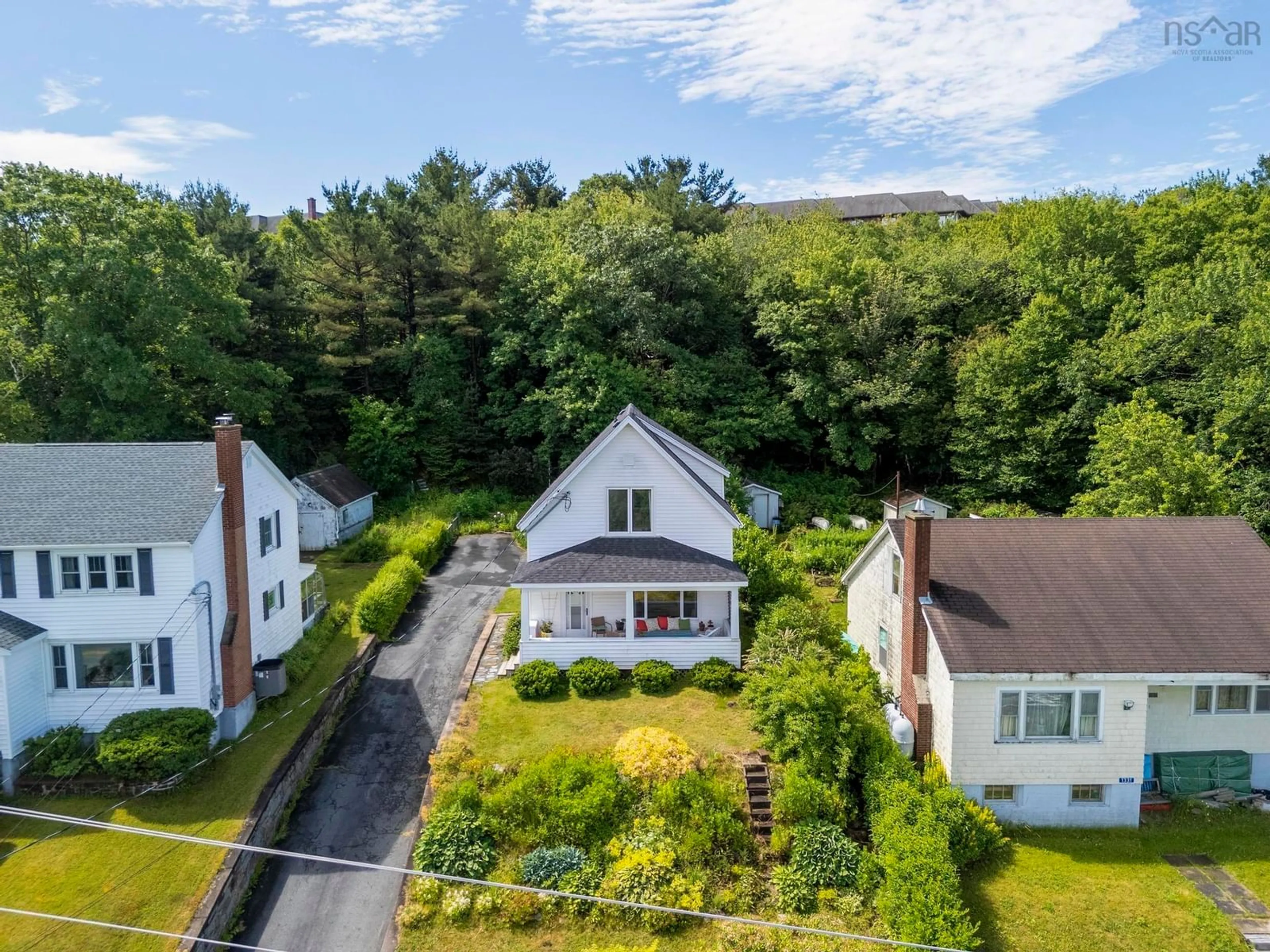 A pic from outside/outdoor area/front of a property/back of a property/a pic from drone, unknown for 1335 Purcells Cove Rd, Halifax Nova Scotia B3P 1B3