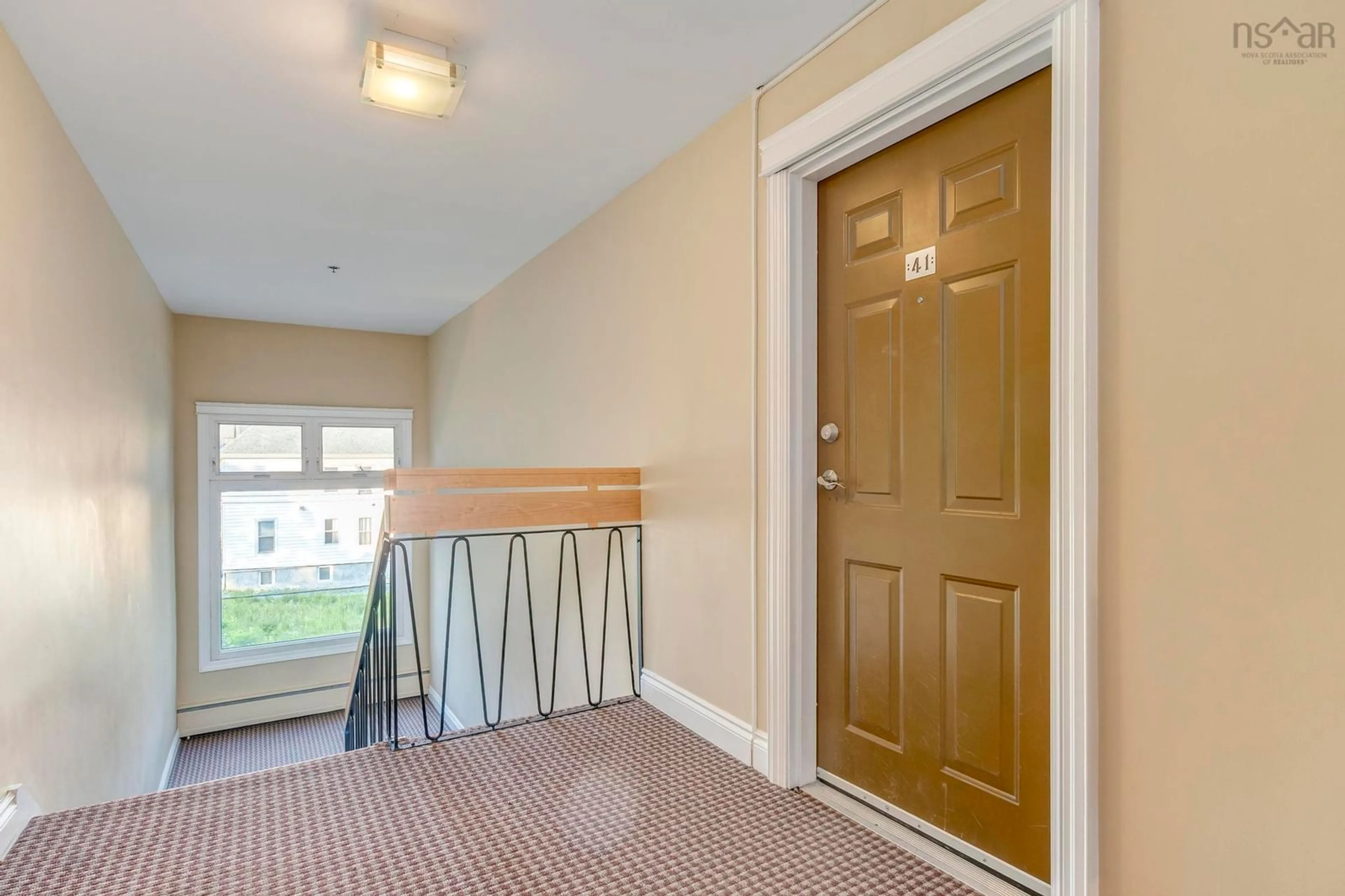 Indoor entryway for 1510 Lilac St #41, Halifax Nova Scotia B3H 3W3