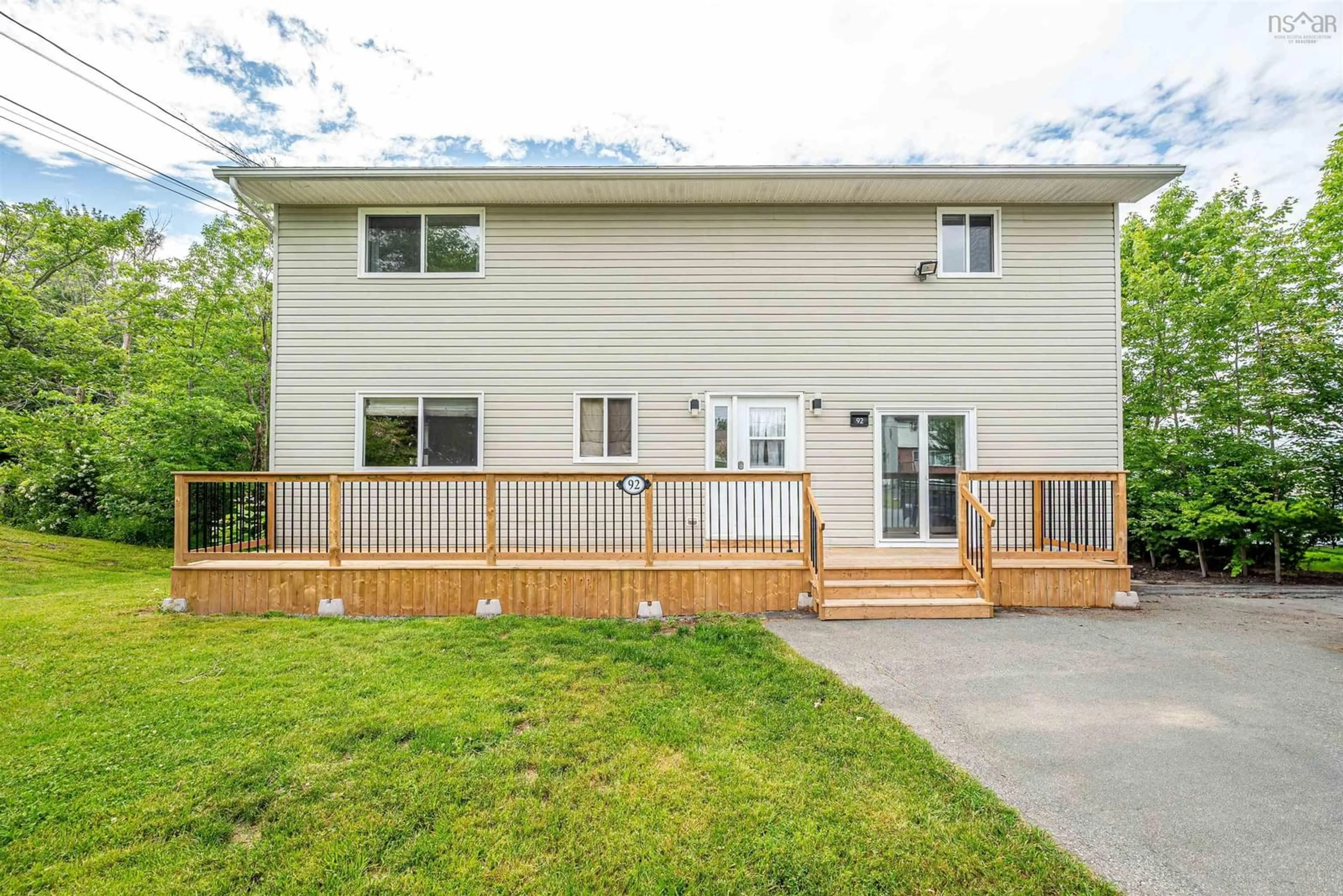 Home with vinyl exterior material, unknown for 92 First St, Middle Sackville Nova Scotia B4E 1T1