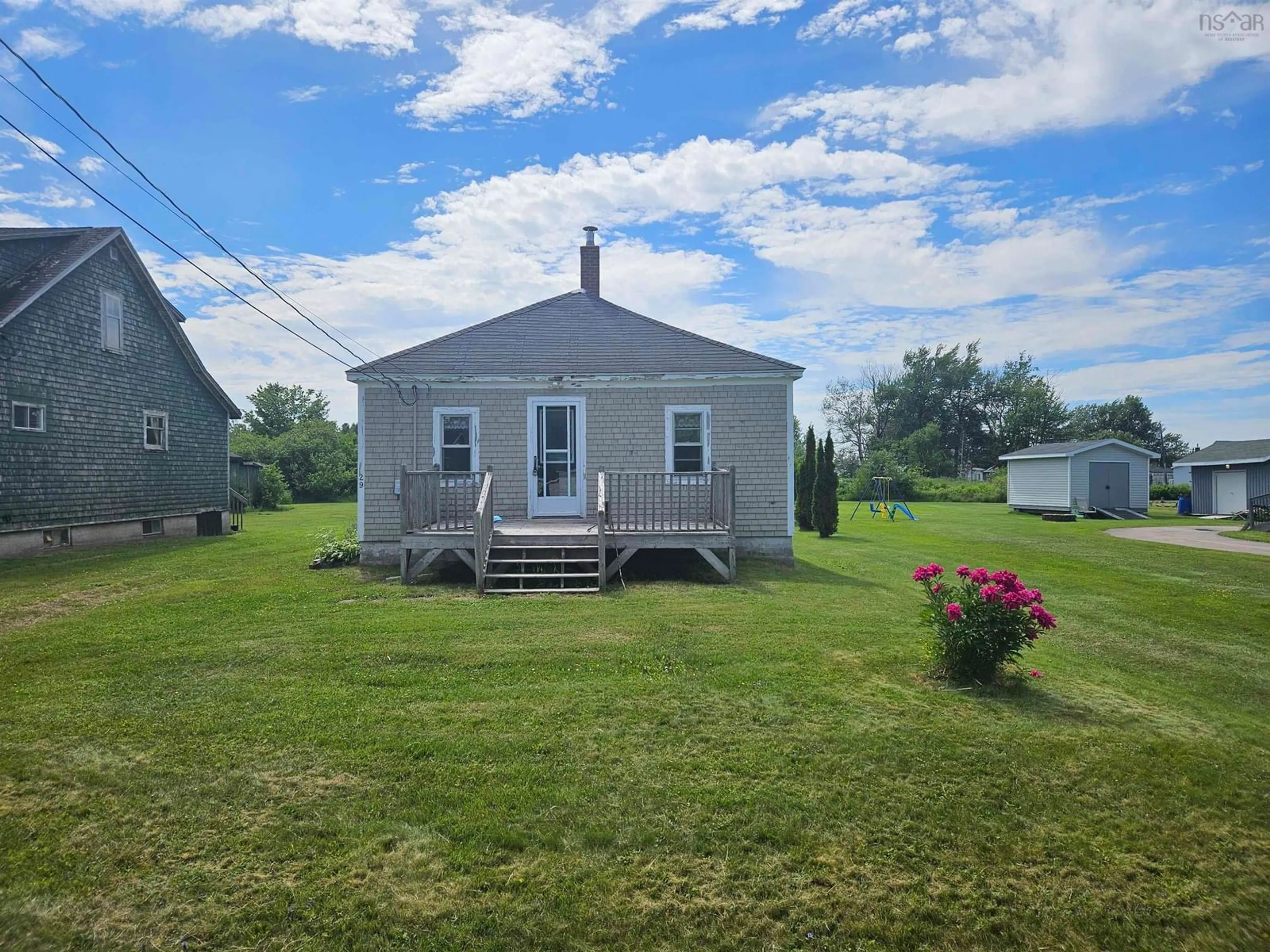 A pic from outside/outdoor area/front of a property/back of a property/a pic from drone, building for 29 Cowan St, Springhill Nova Scotia B0M 1X0
