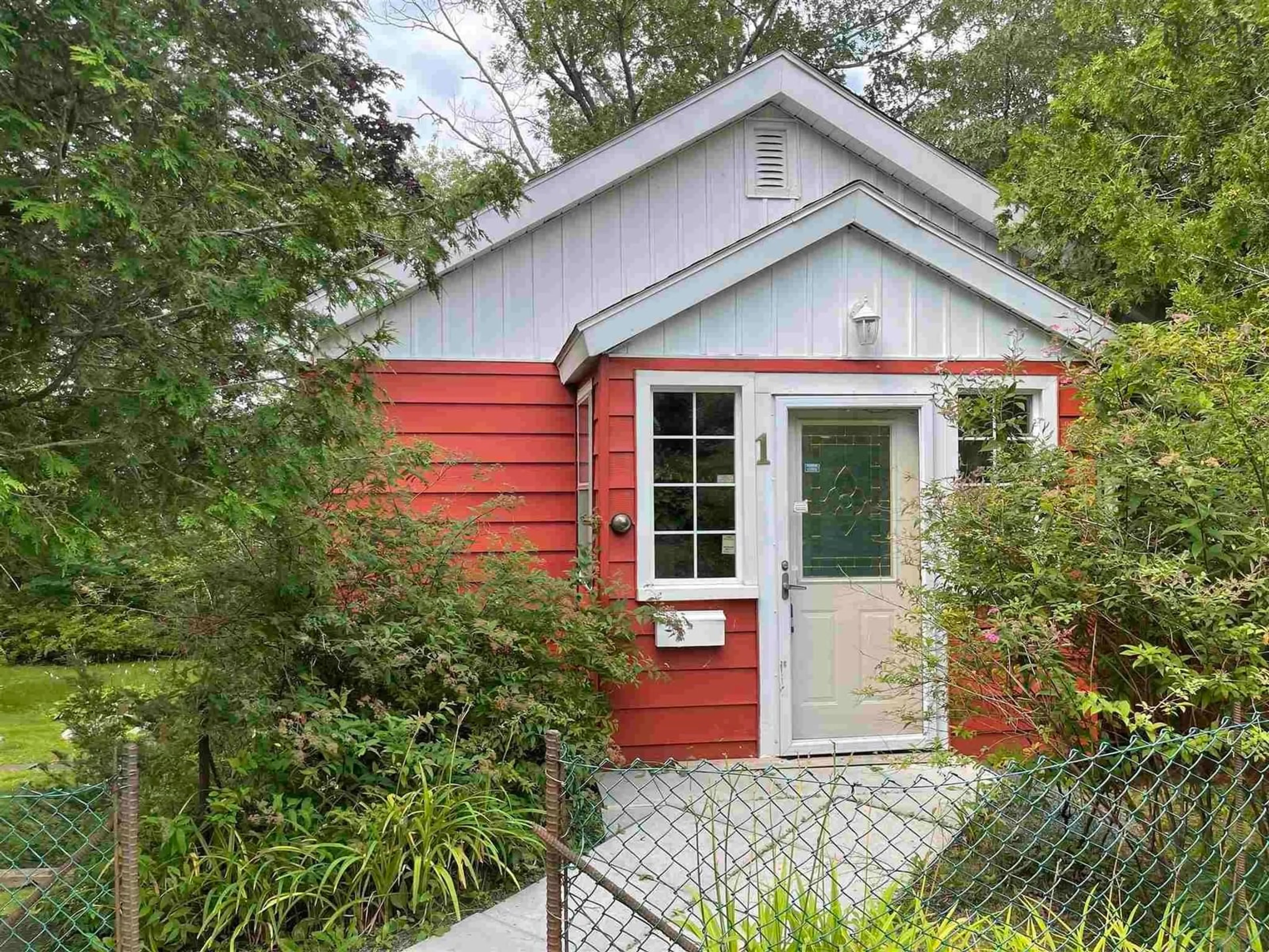 Shed for 1 Hilchie Rd, Dartmouth Nova Scotia B3A 1T5