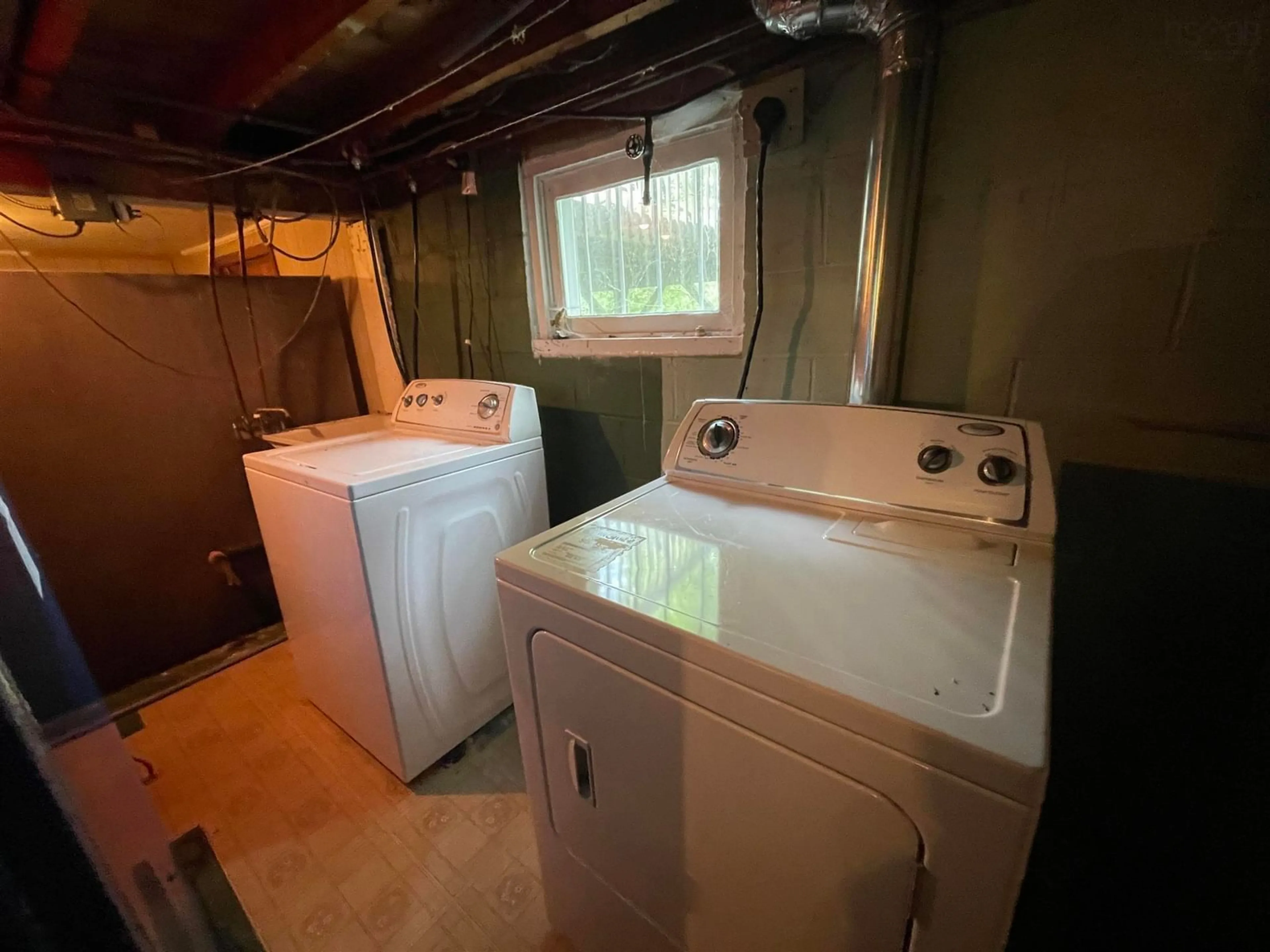 Laundry room for 1 Hilchie Rd, Dartmouth Nova Scotia B3A 1T5