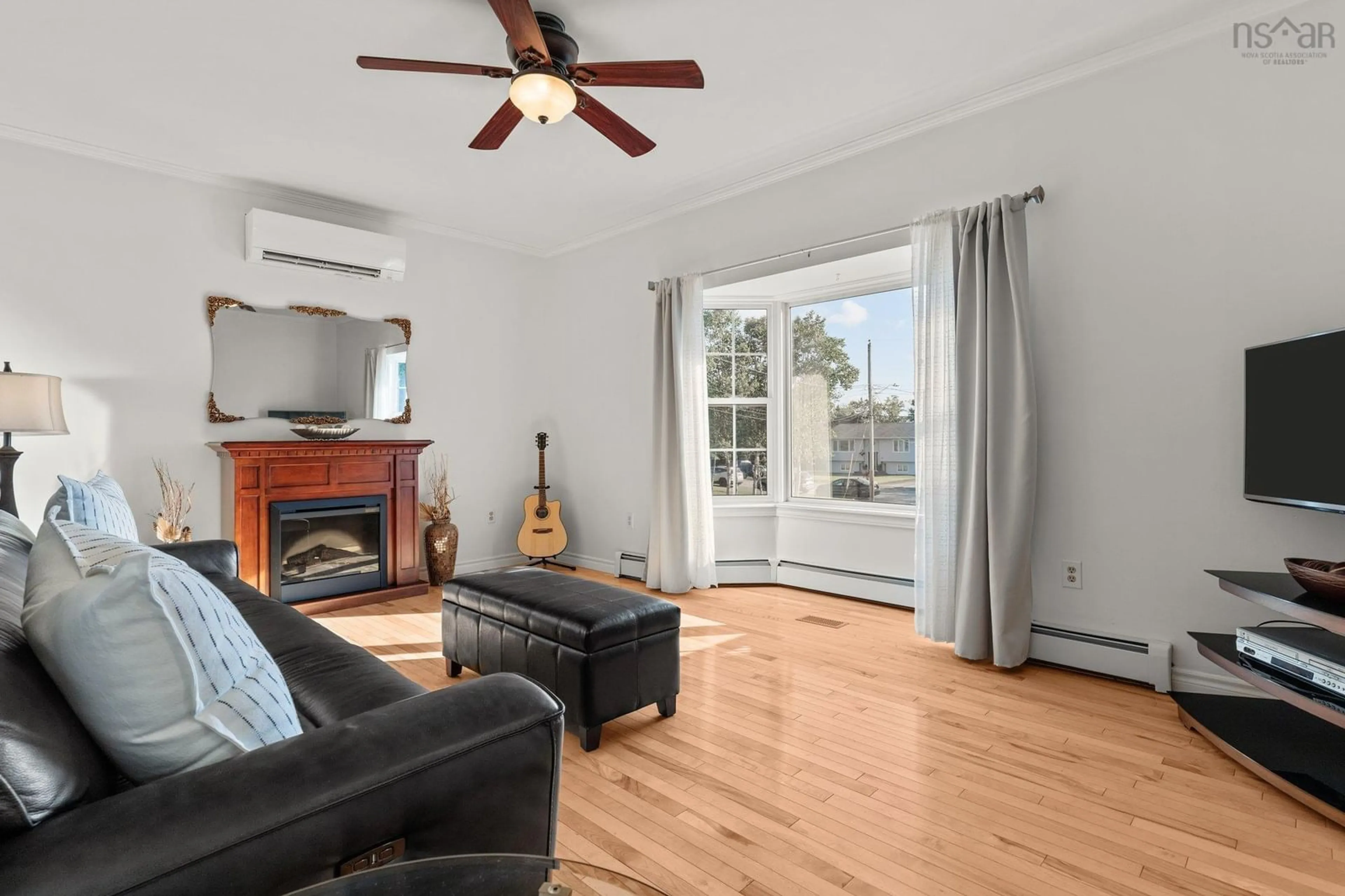 Living room with furniture, wood/laminate floor for 30 Shady Vista Dr, Hatchet Lake Nova Scotia B3T 1V4