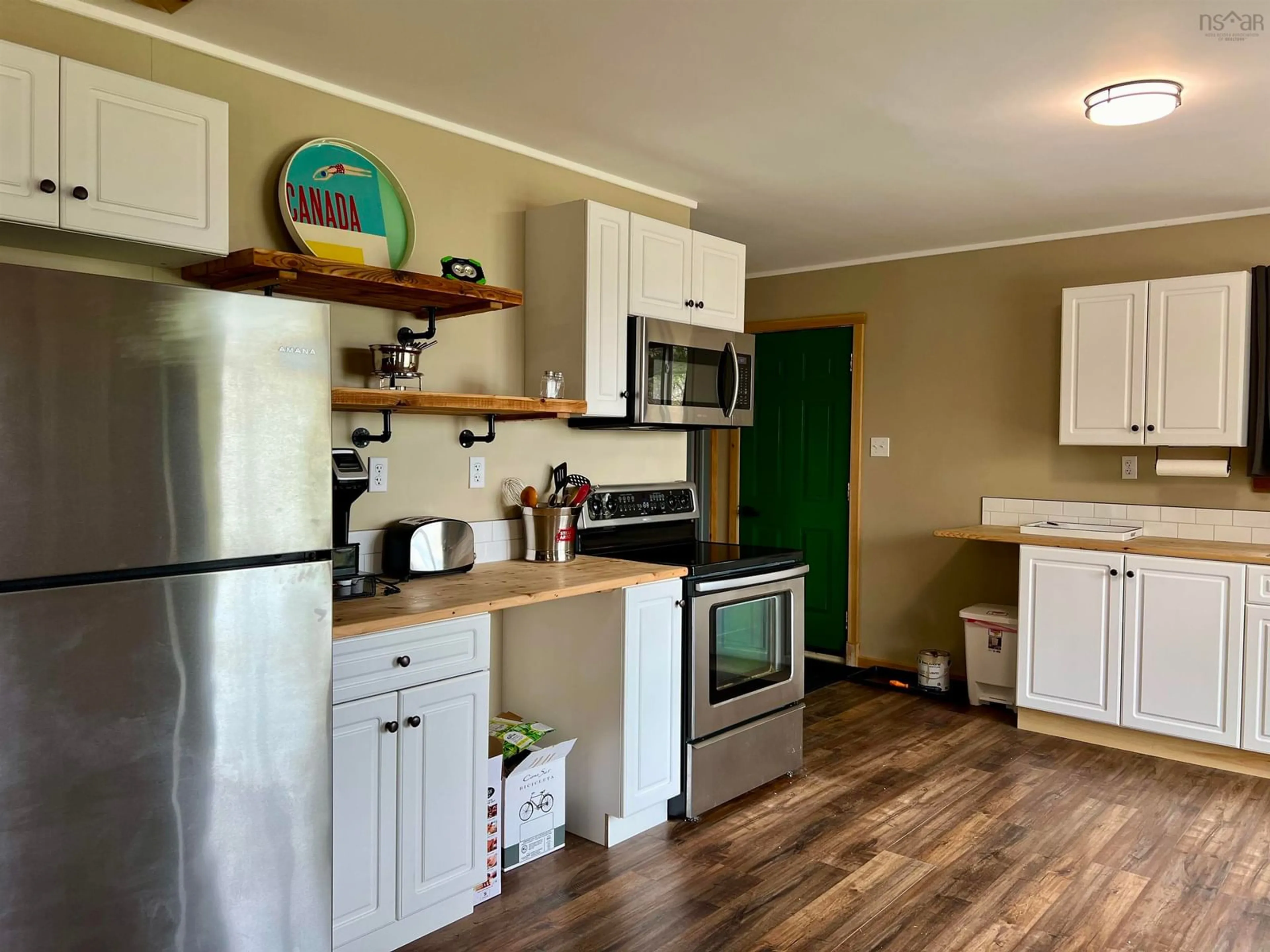 Standard kitchen, wood/laminate floor for 98 Lakeside Dr, Welshtown Nova Scotia B0T 1W0