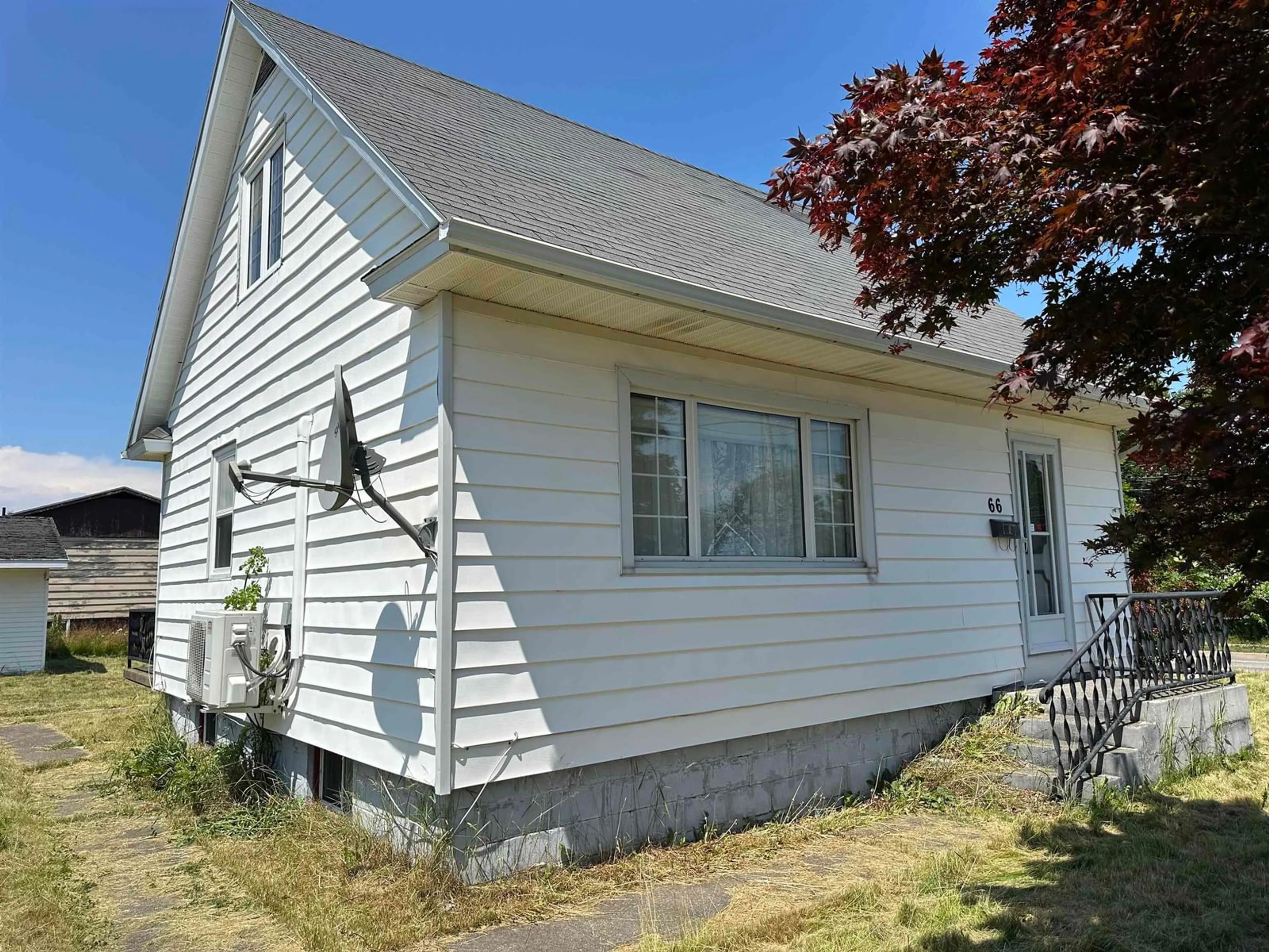 Home with vinyl exterior material, street for 66 High St, North Sydney Nova Scotia B2A 2A7
