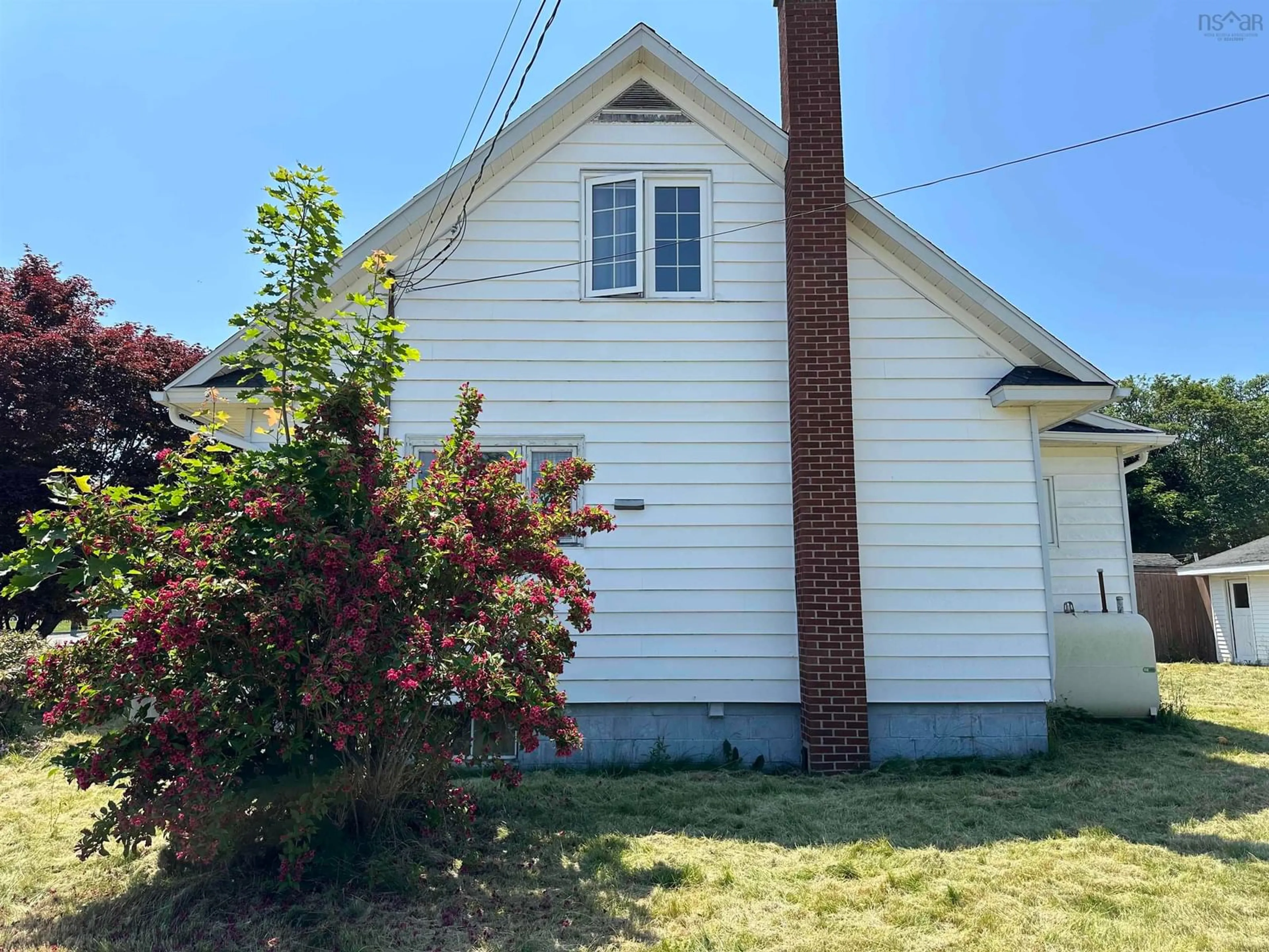 Shed for 66 High St, North Sydney Nova Scotia B2A 2A7
