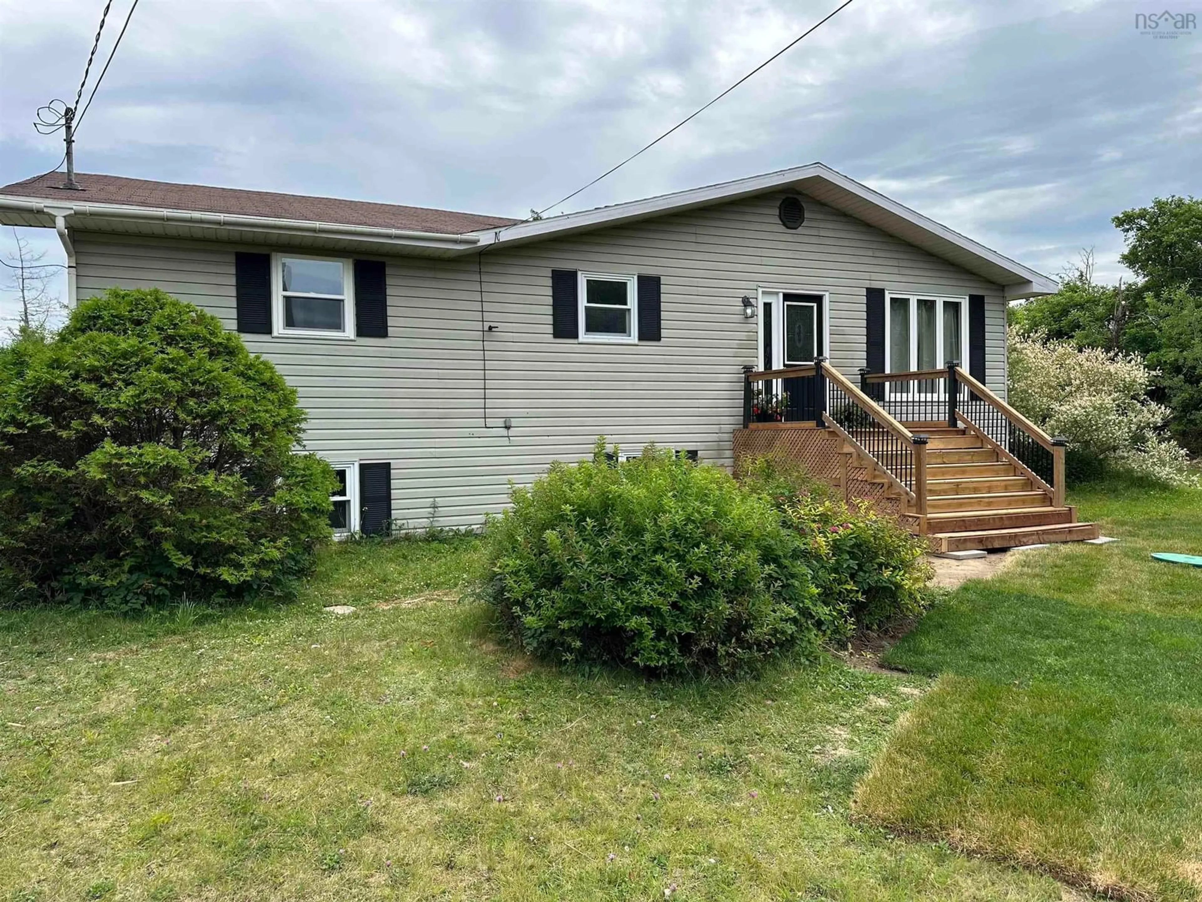 Home with vinyl exterior material, unknown for 173 O'brien St, Gardiner Mines Nova Scotia B1H 5N7