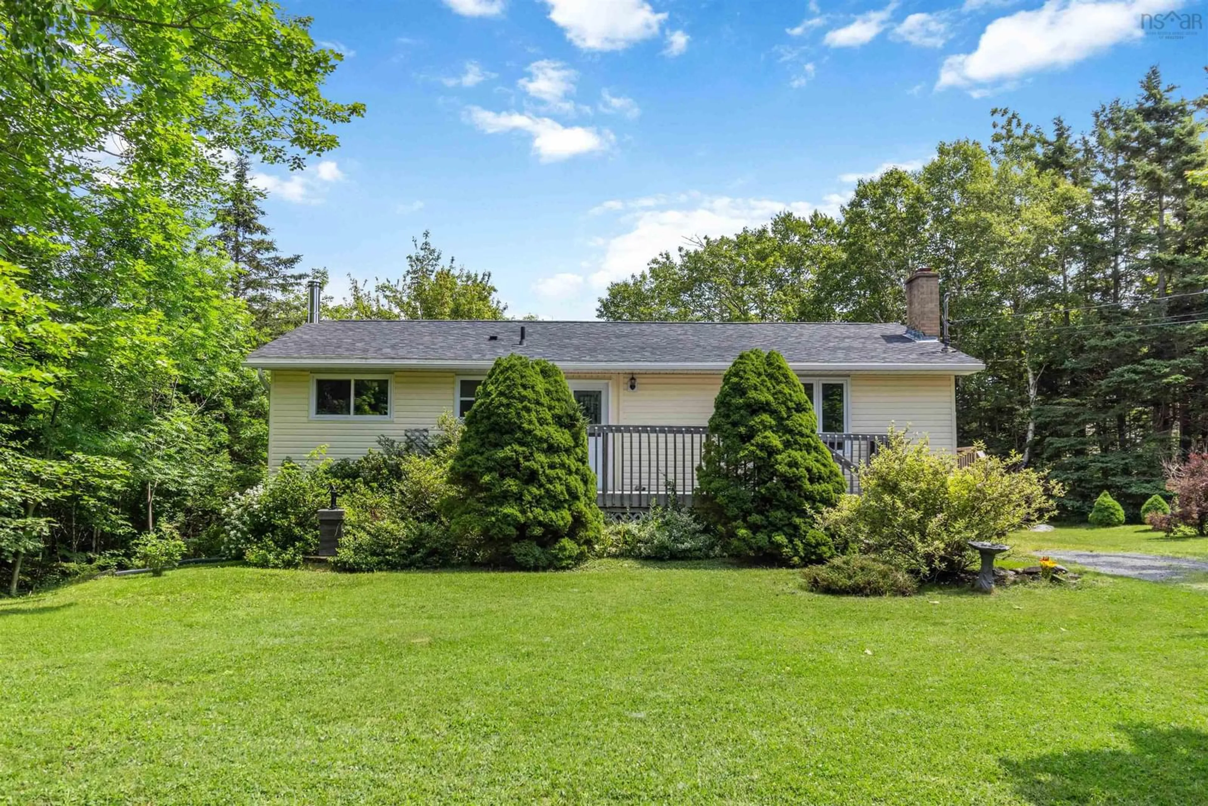 Home with vinyl exterior material, unknown for 40 Parkcrest Dr, Lawrencetown Nova Scotia B3Z 1M1