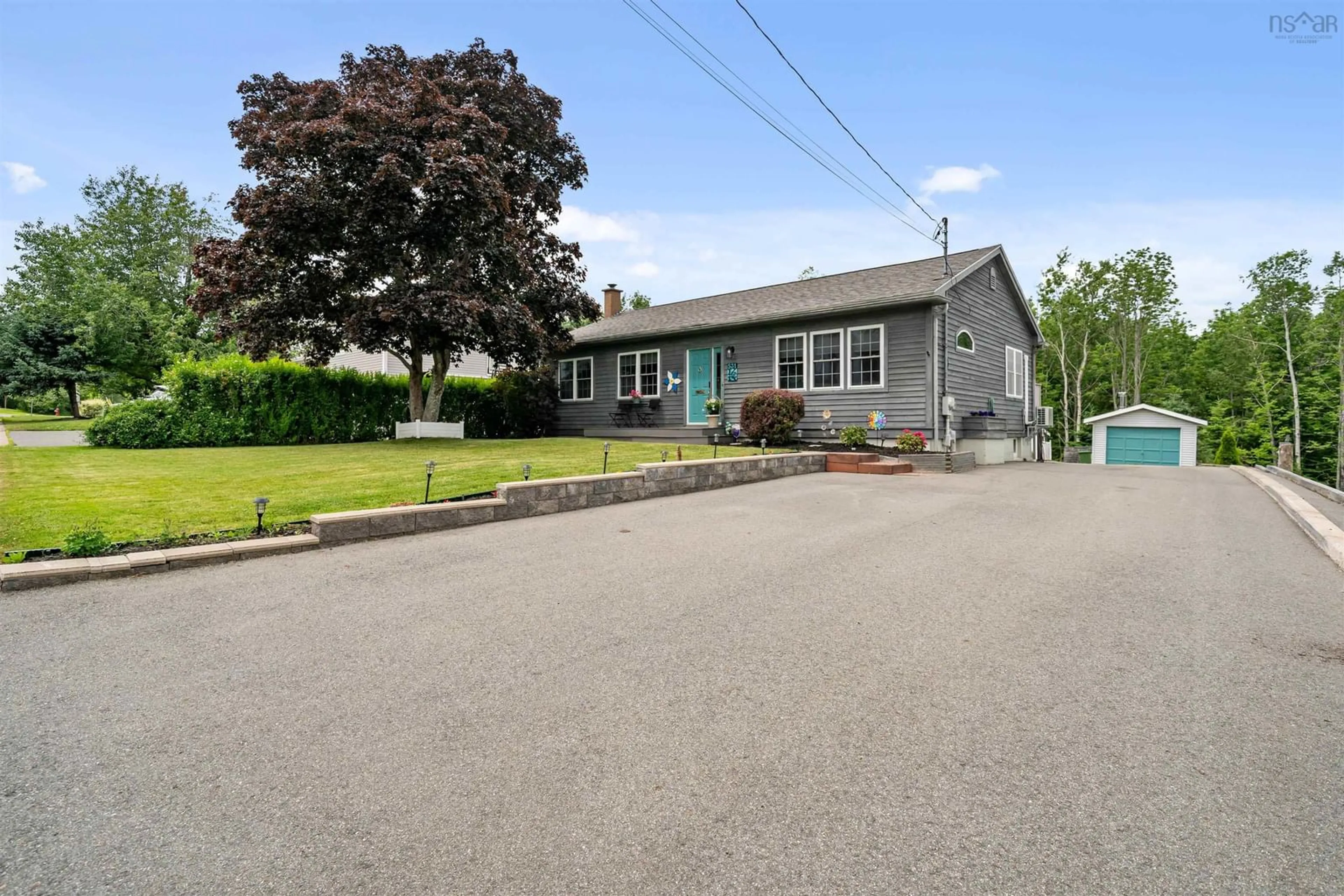 A pic from outside/outdoor area/front of a property/back of a property/a pic from drone, street for 531 Martin Ave, New Glasgow Nova Scotia B2H 1R8