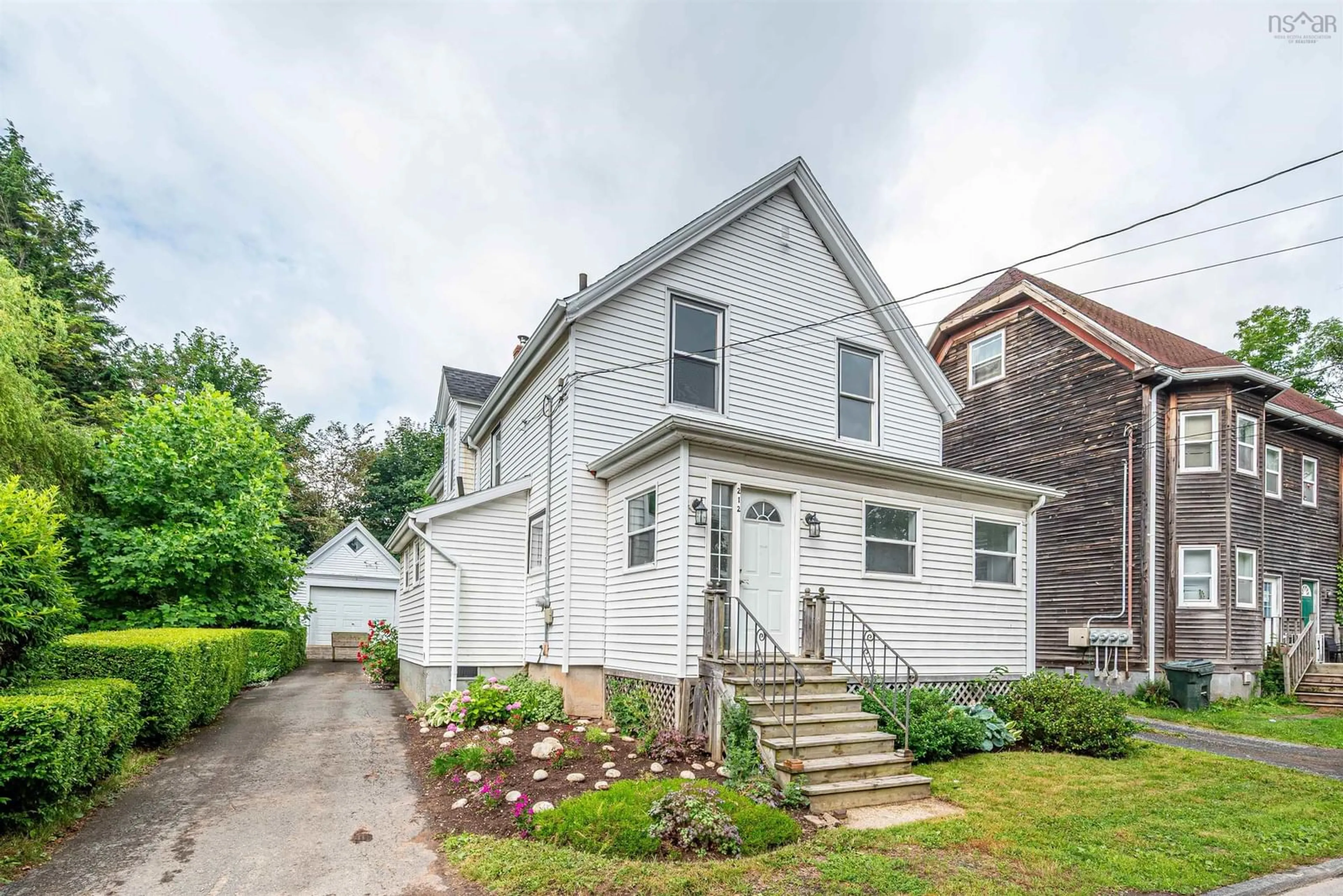 Unknown for 212 Albert St, Windsor Nova Scotia B0N 2T0
