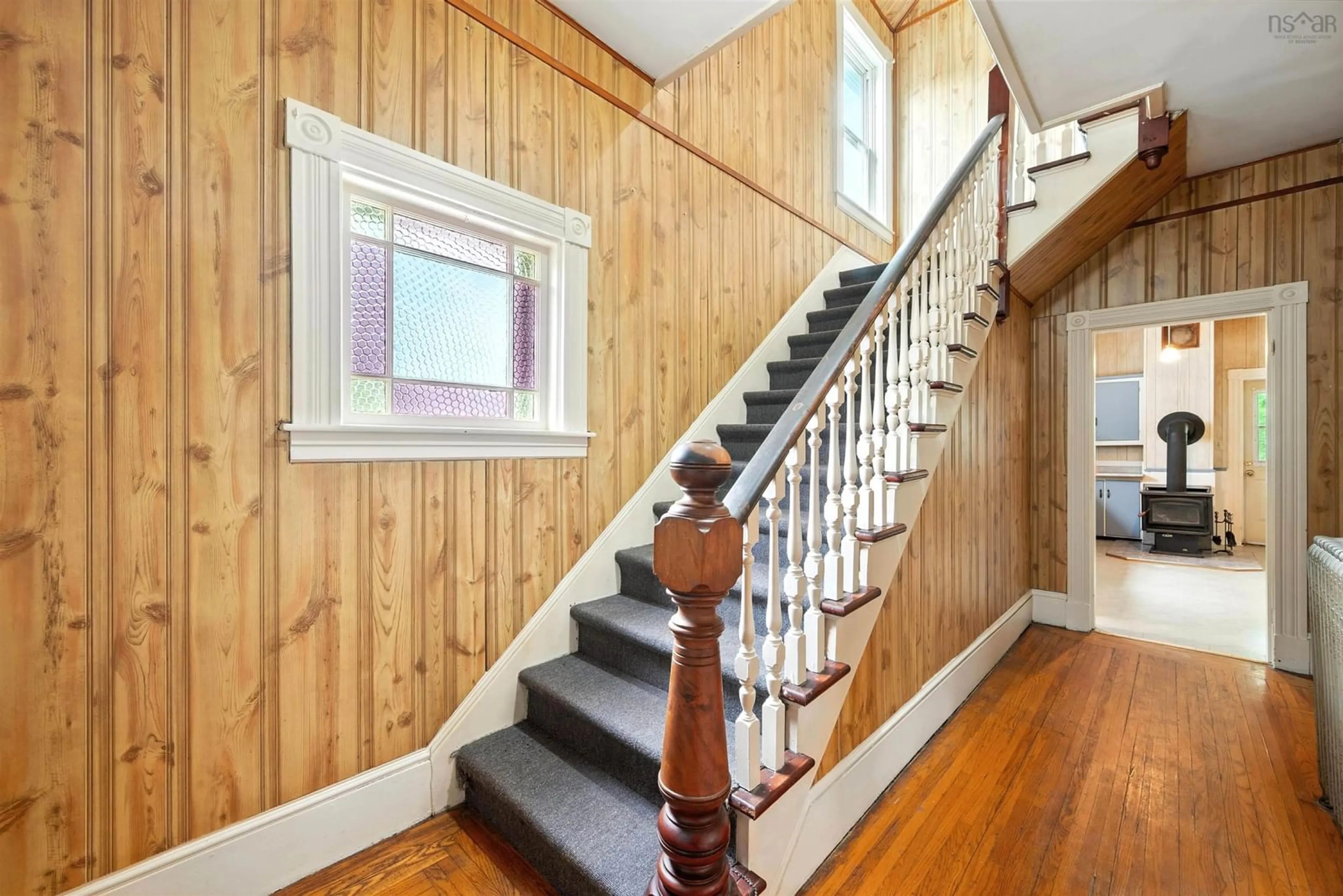 Stairs for 212 Albert St, Windsor Nova Scotia B0N 2T0