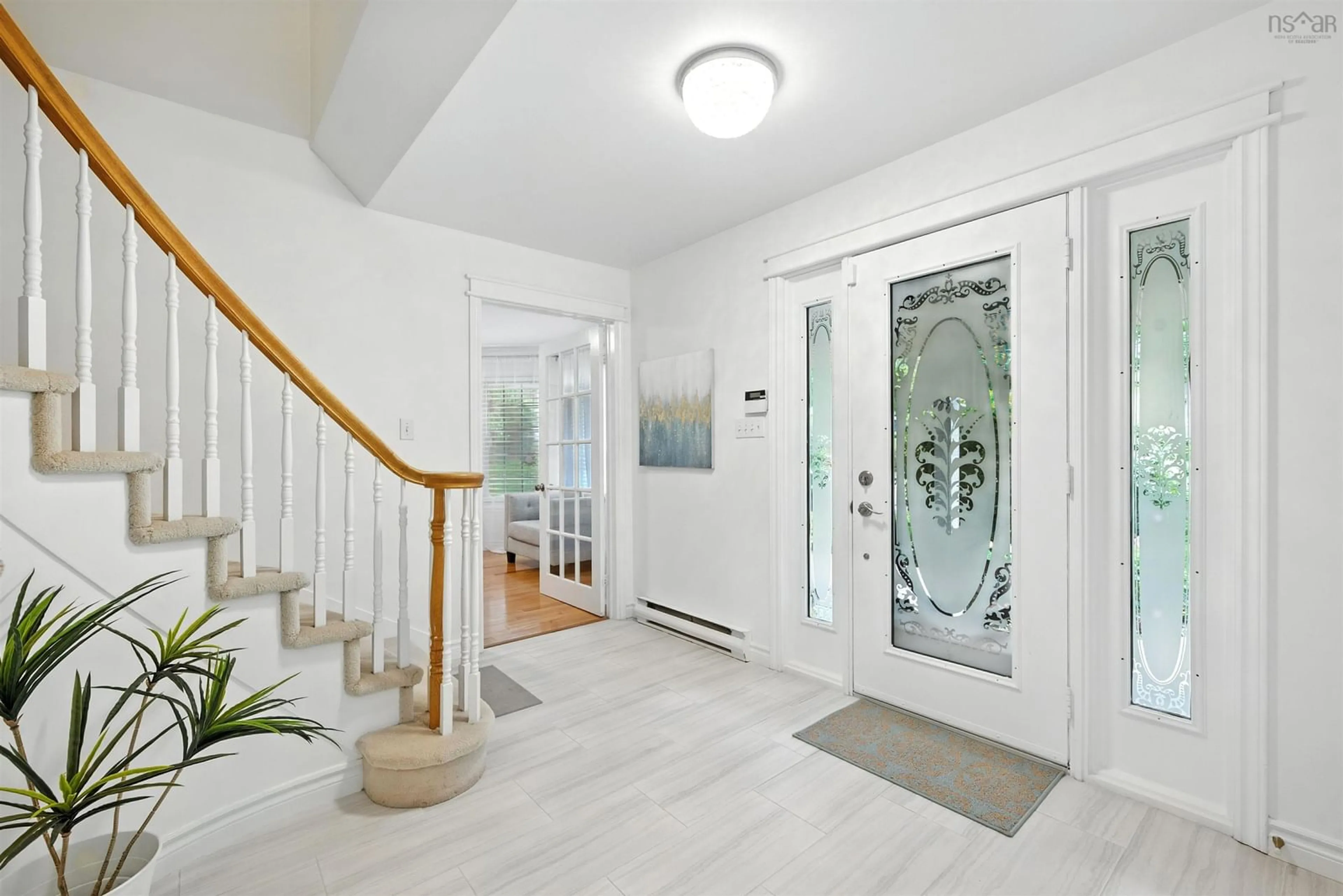 Indoor foyer for 248 Acadia Mill Dr, Bedford Nova Scotia B4A 3Z4