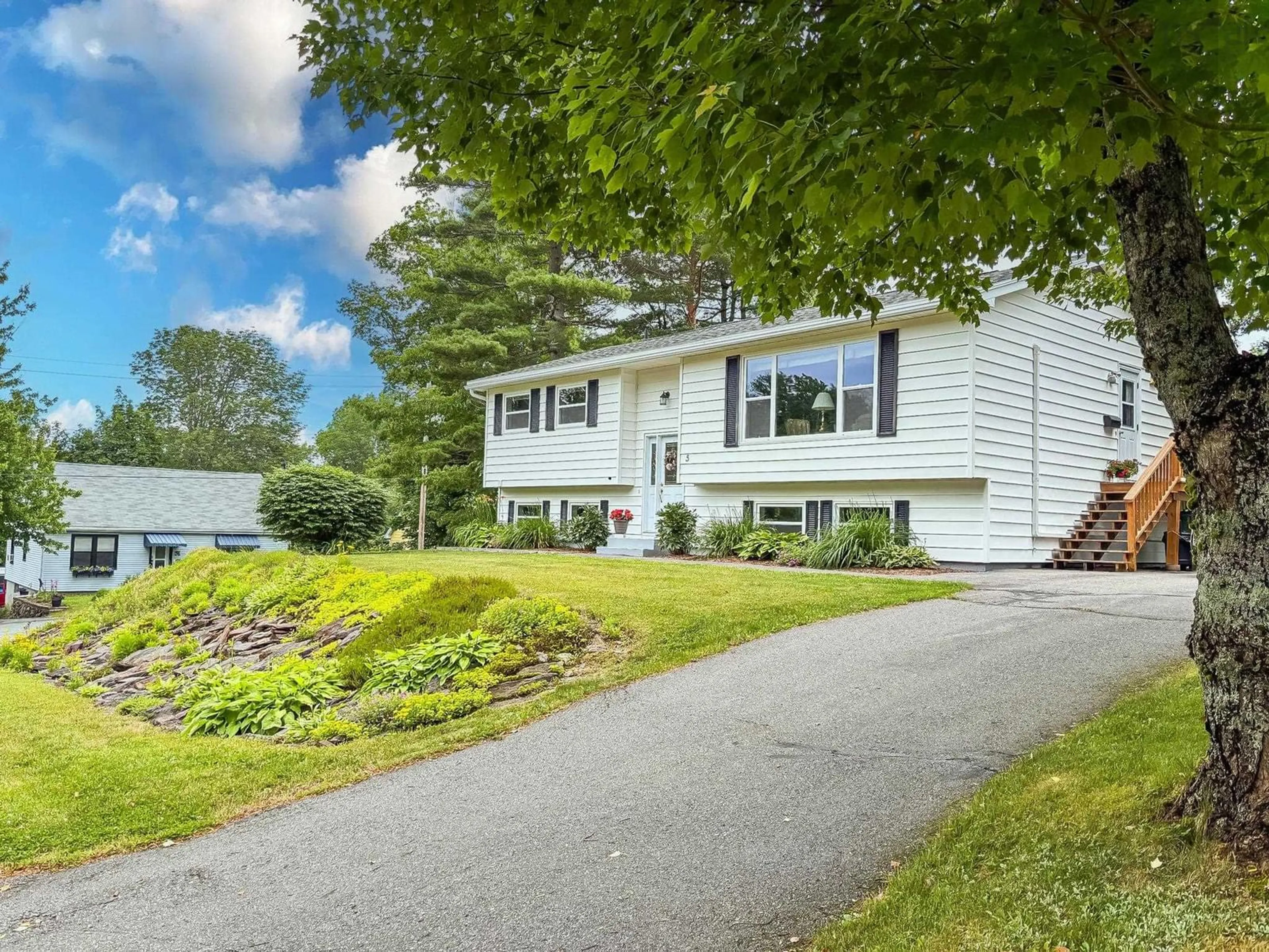 Home with vinyl exterior material, street for 5 Acadia St, Bridgewater Nova Scotia B4V 2A9