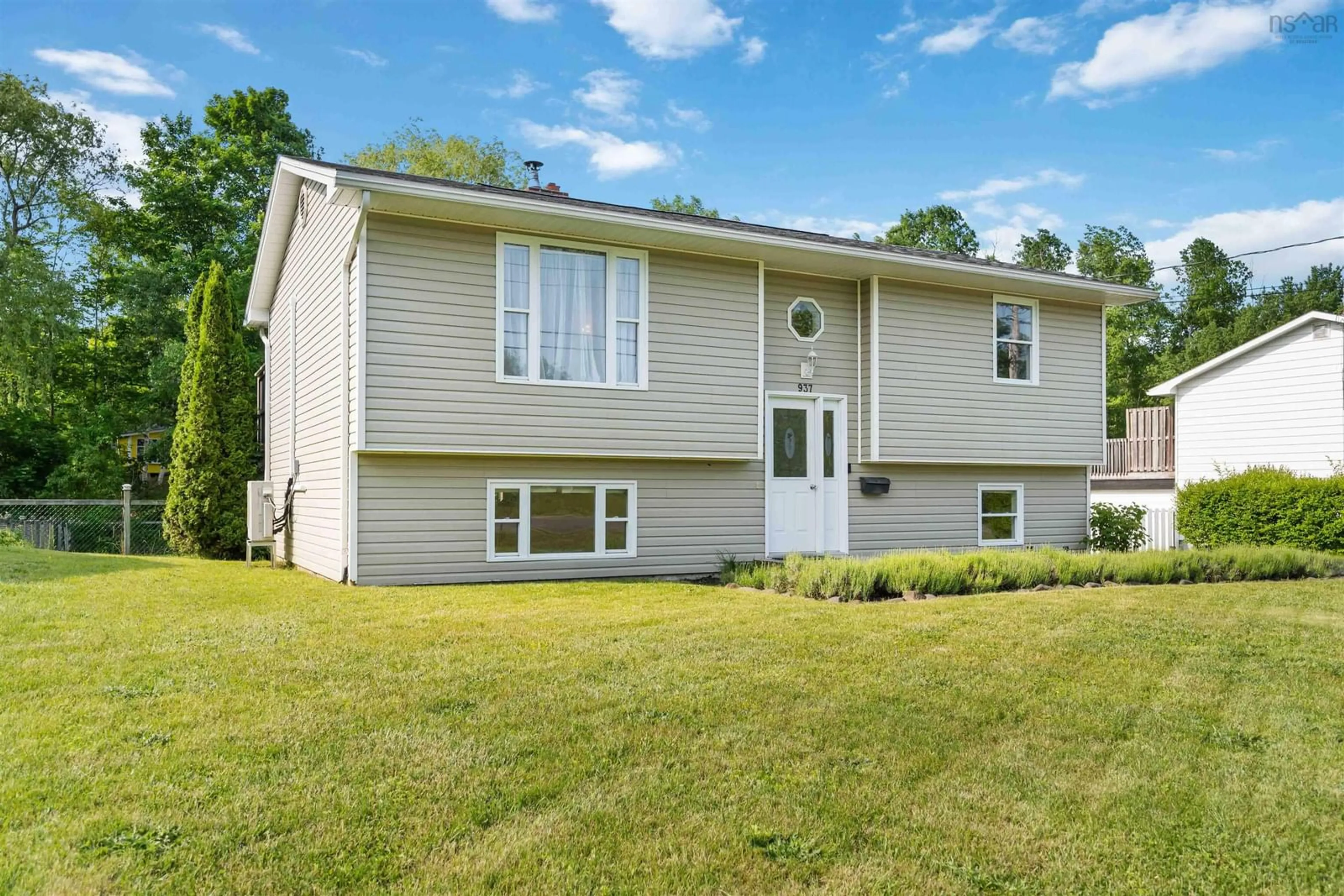 Home with vinyl exterior material, unknown for 937 Penny Lane, North Kentville Nova Scotia B4N 4P3