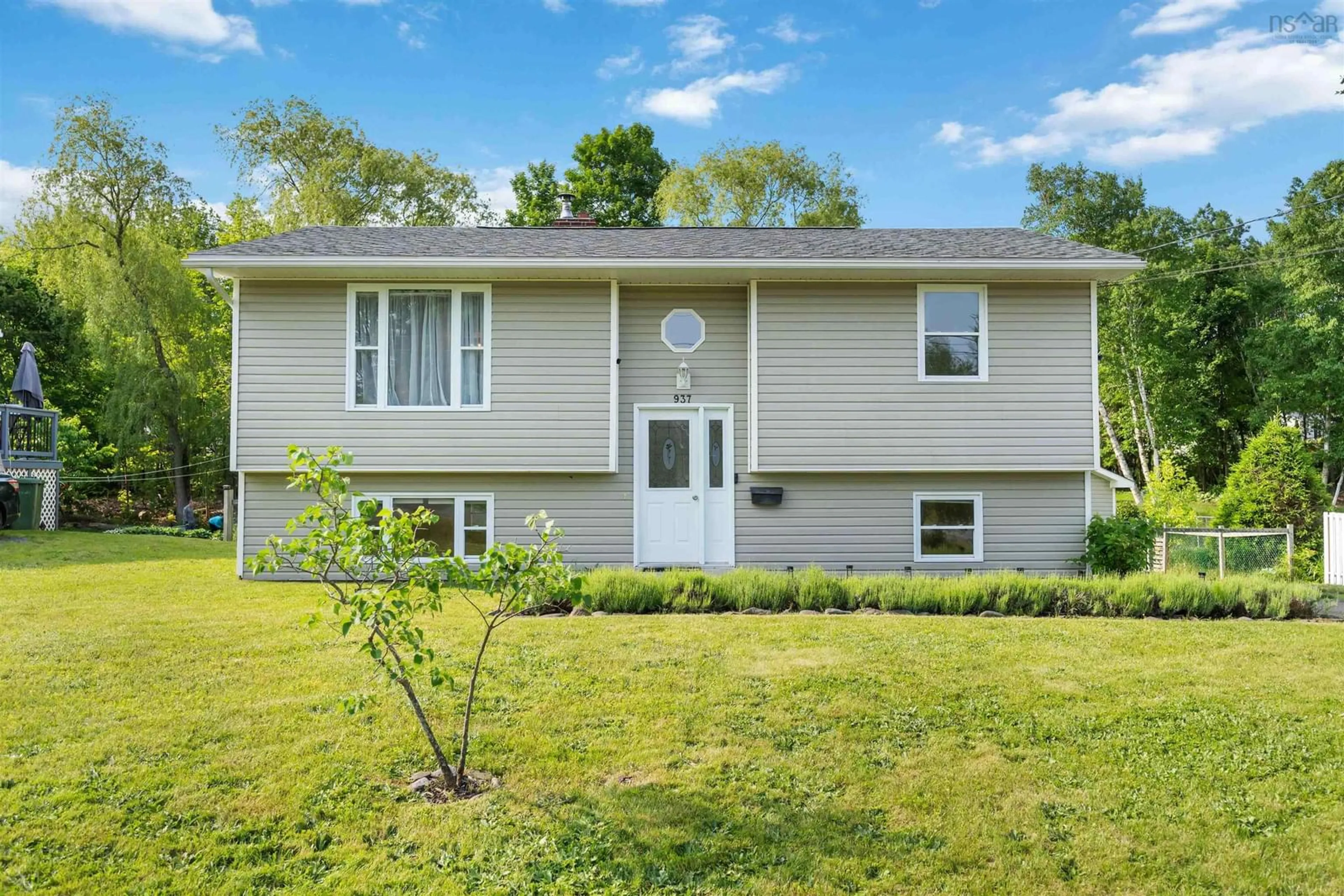 Home with vinyl exterior material, unknown for 937 Penny Lane, North Kentville Nova Scotia B4N 4P3
