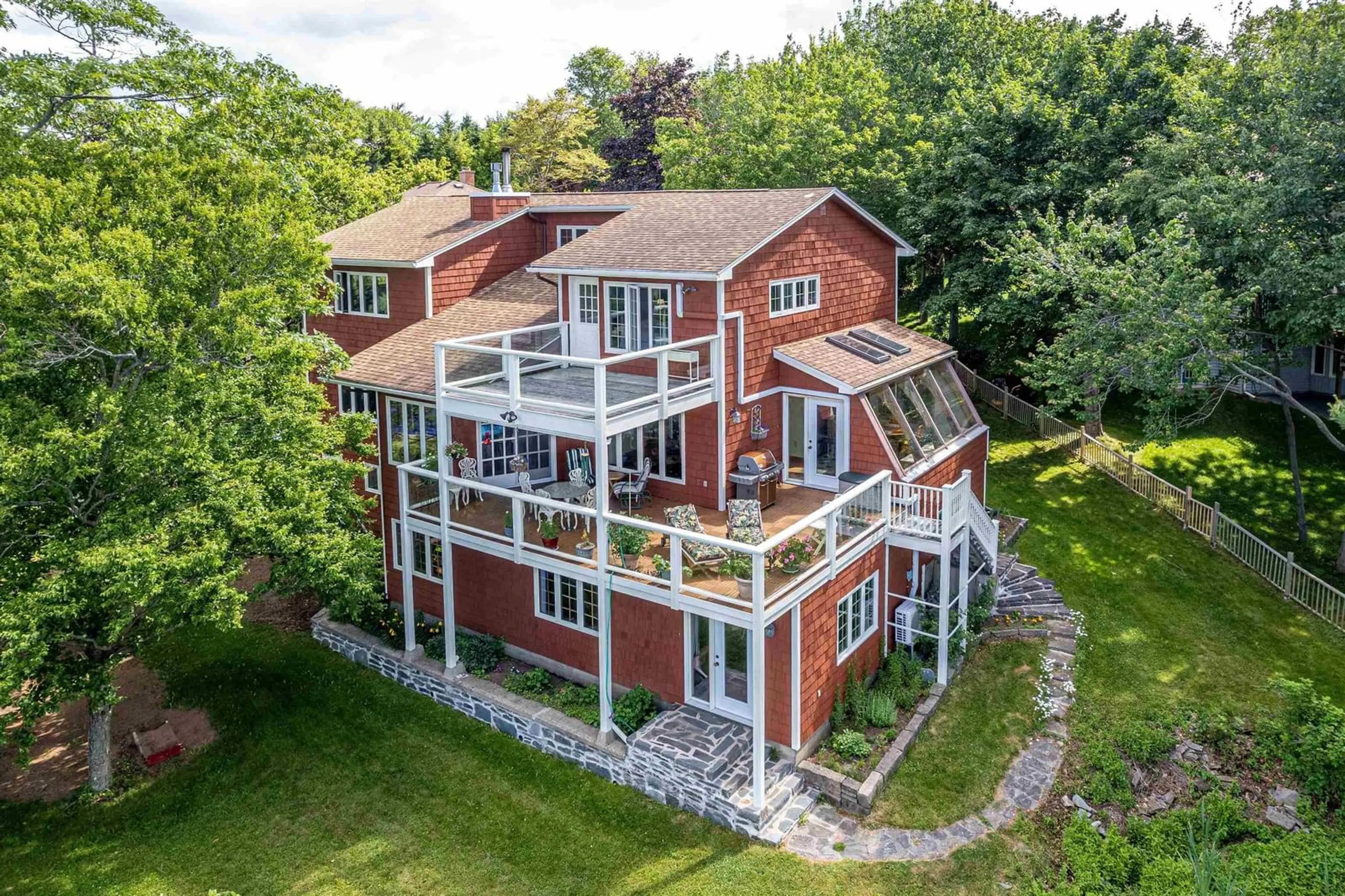 A pic from outside/outdoor area/front of a property/back of a property/a pic from drone, building for 30 Sunset Dr, Dartmouth Nova Scotia B2X 2R8