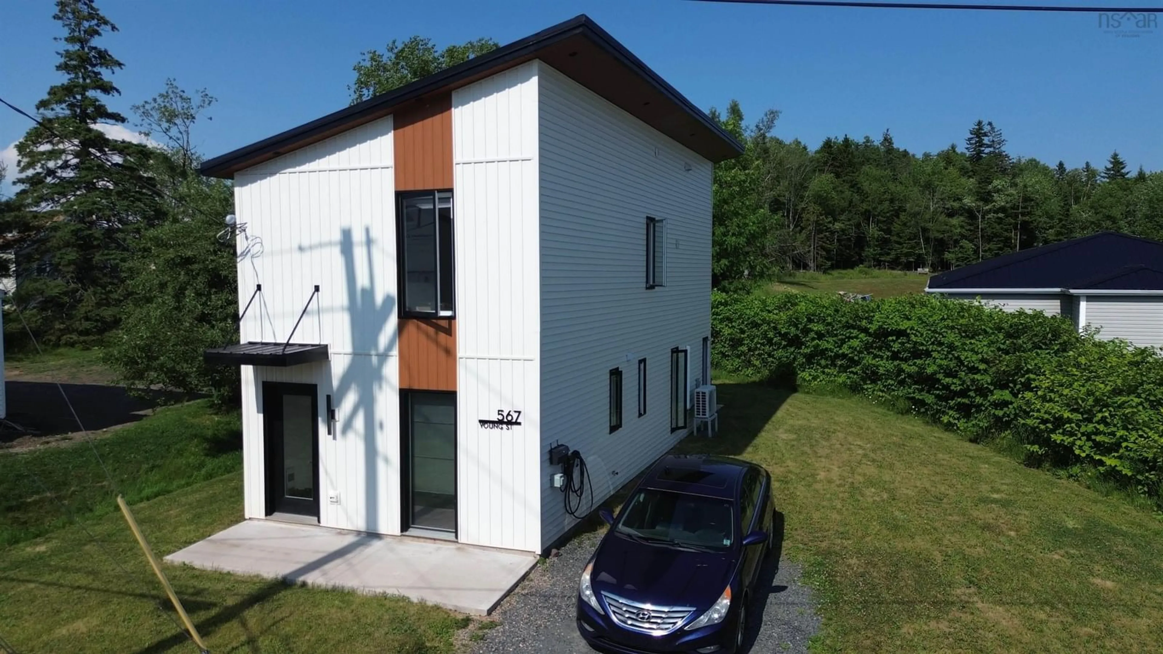 A pic from outside/outdoor area/front of a property/back of a property/a pic from drone, building for 567 Young St, Truro Nova Scotia B2N 3Y8