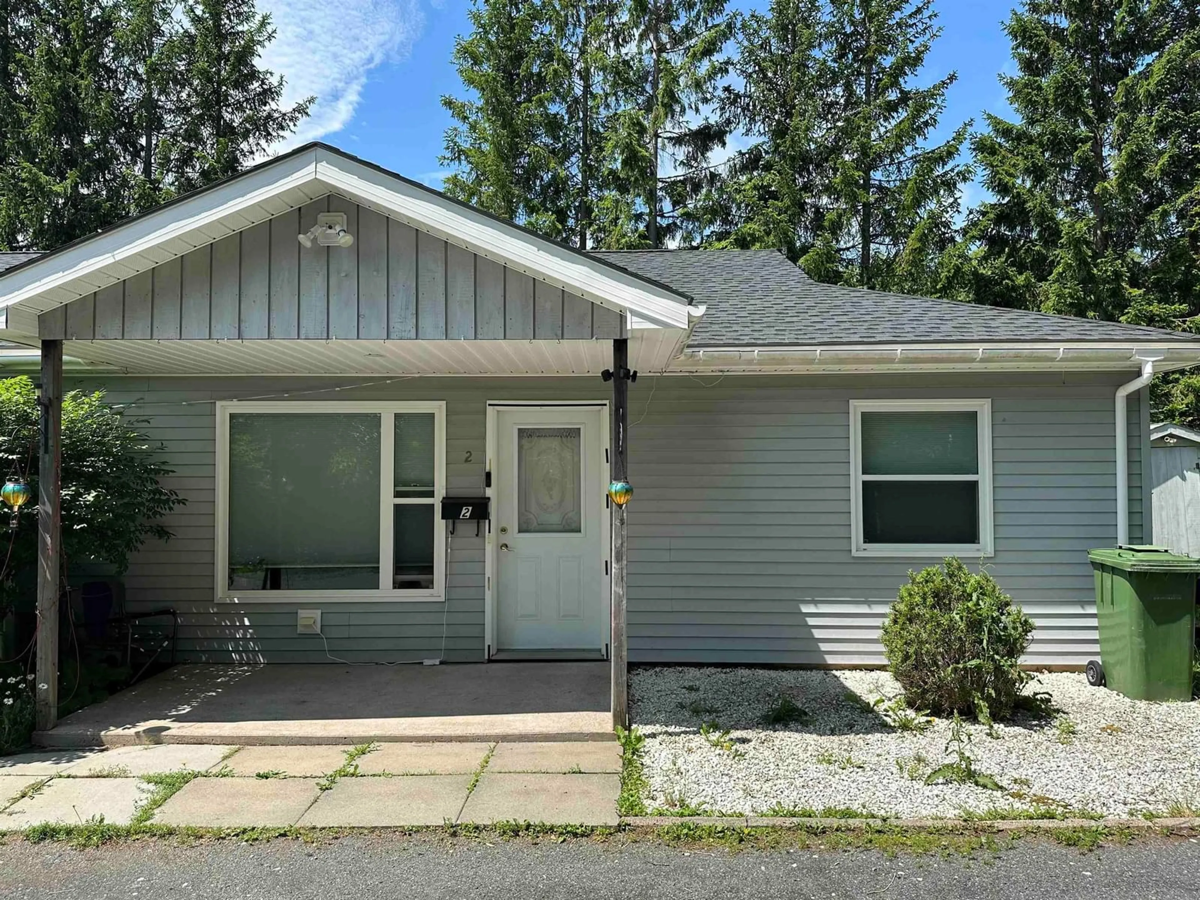 Home with vinyl exterior material, street for 157 North Ave, New Glasgow Nova Scotia B2H 2E2
