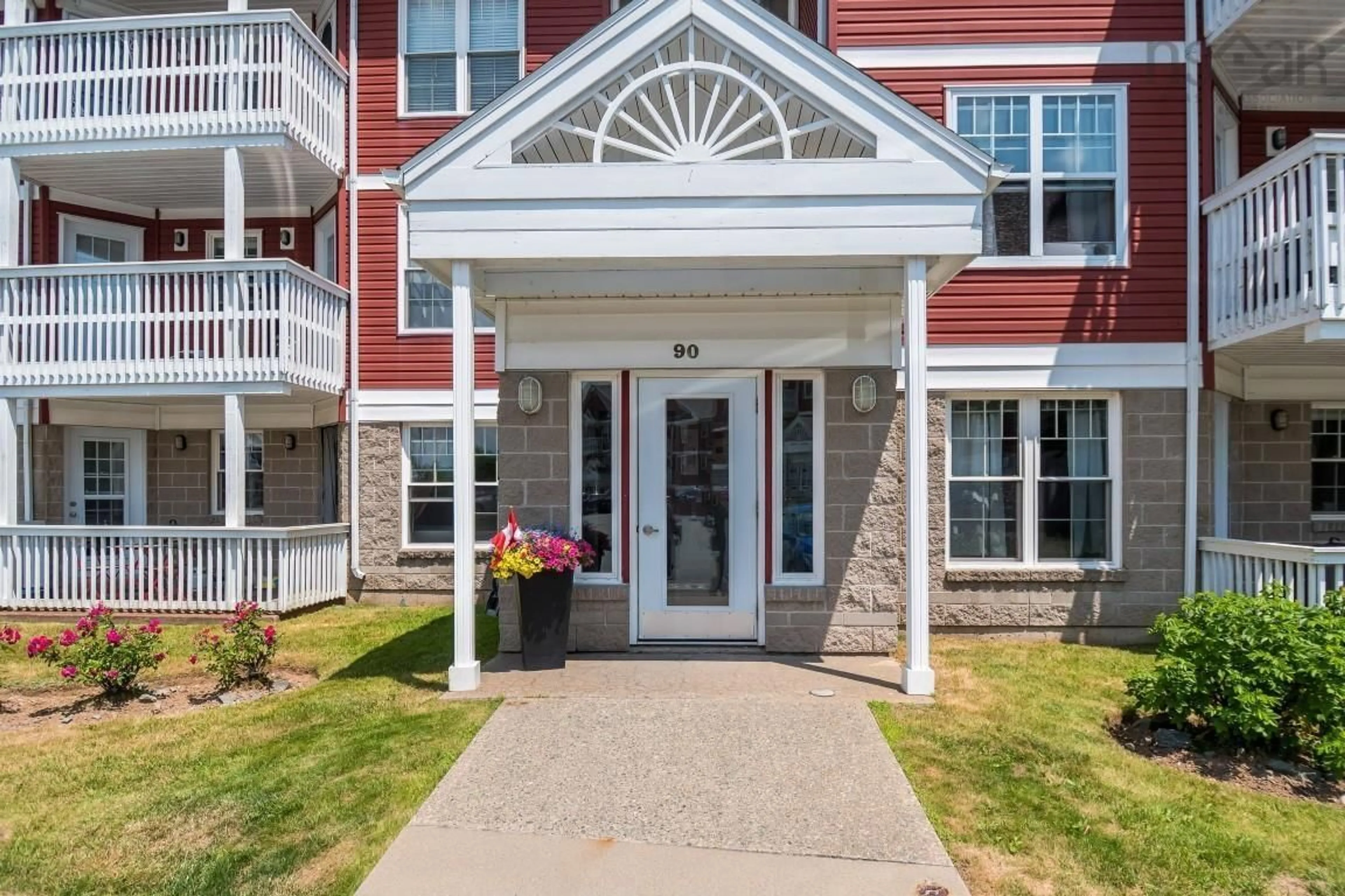Indoor entryway for 711-90 Moirs Mill Rd, Bedford Nova Scotia B4A 3Y2