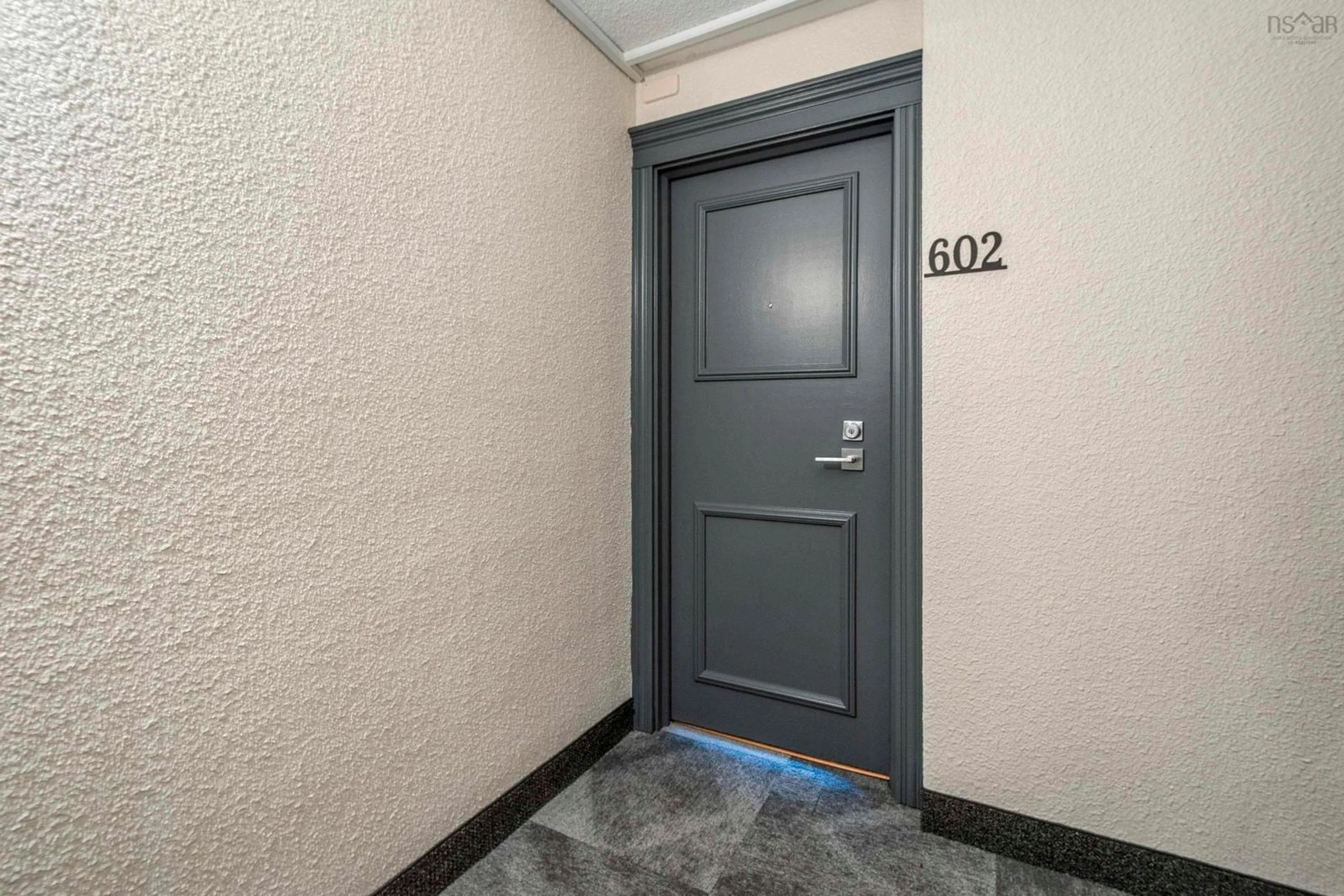 Indoor foyer for 5572 North Ridge Rd #602, Halifax Nova Scotia B3K 5K2