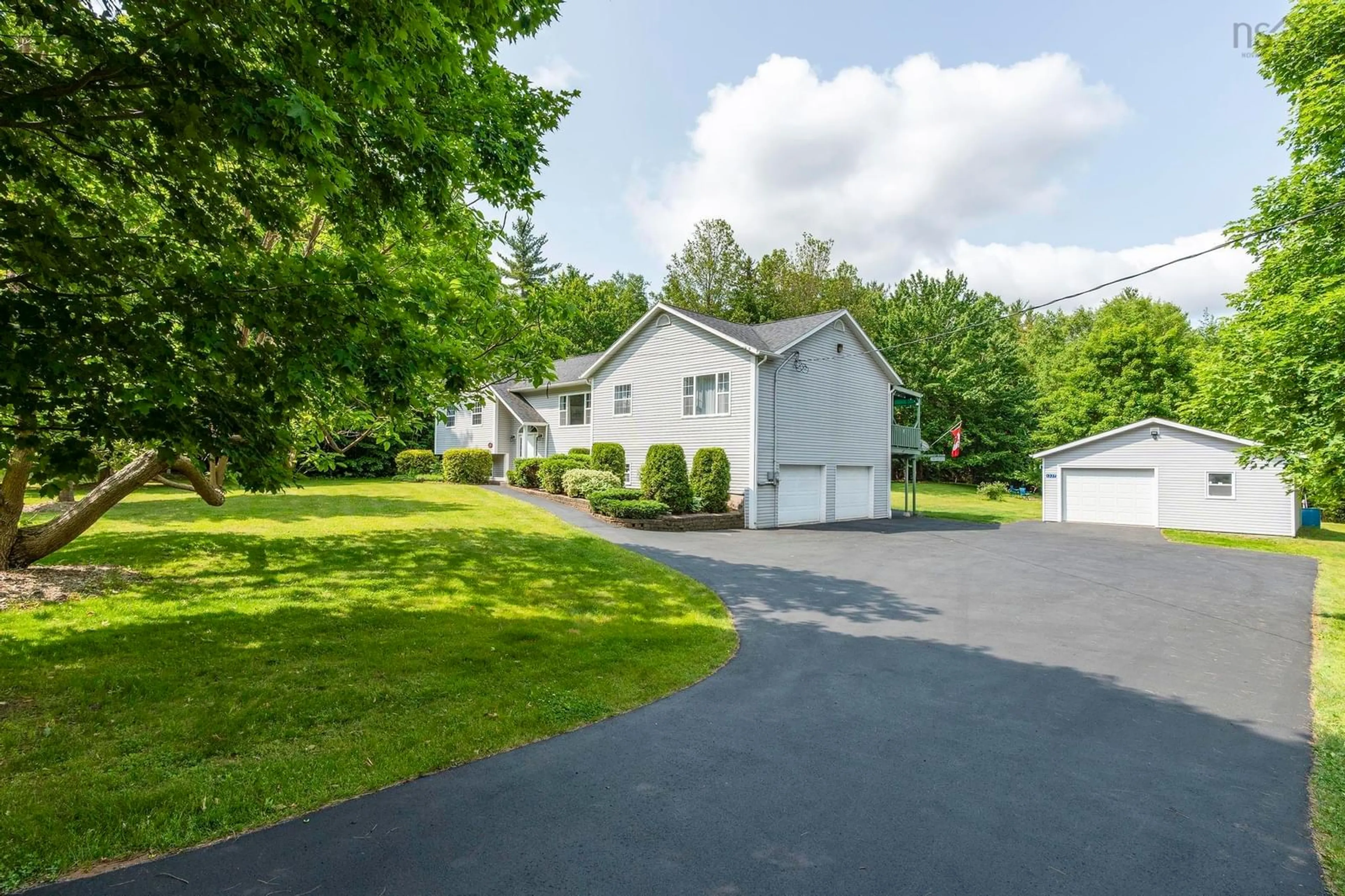 A pic from outside/outdoor area/front of a property/back of a property/a pic from drone, street for 1337 Lockhart Mountain Rd, Coldbrook Nova Scotia B4R 1C1